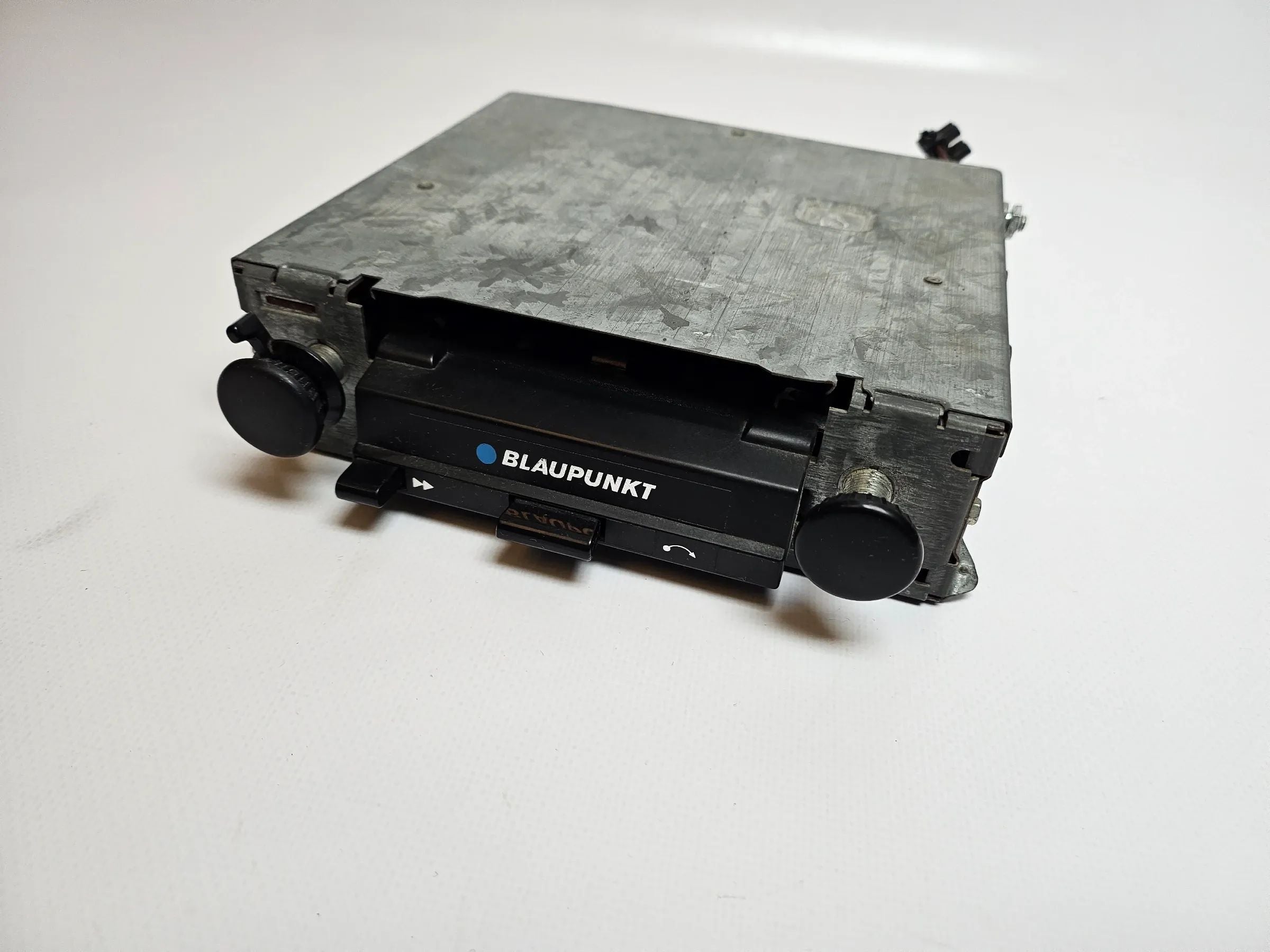 Oryginalne radio samochodowe Blaupunkt ACR 925 z kasetą 7633 903 000