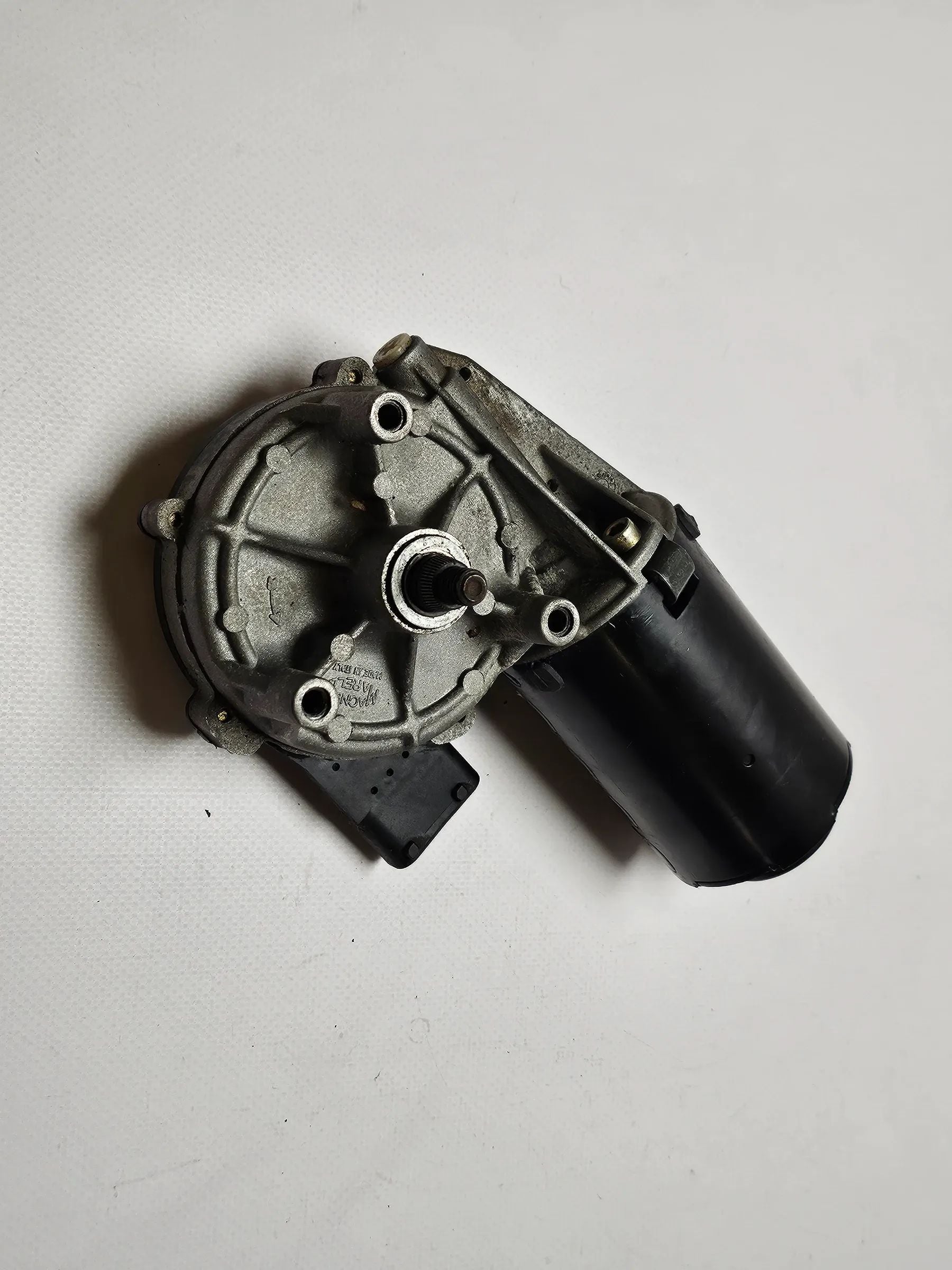 Оригинальный мотор стеклоочистителя передний BMW 3 серии E36 8363513