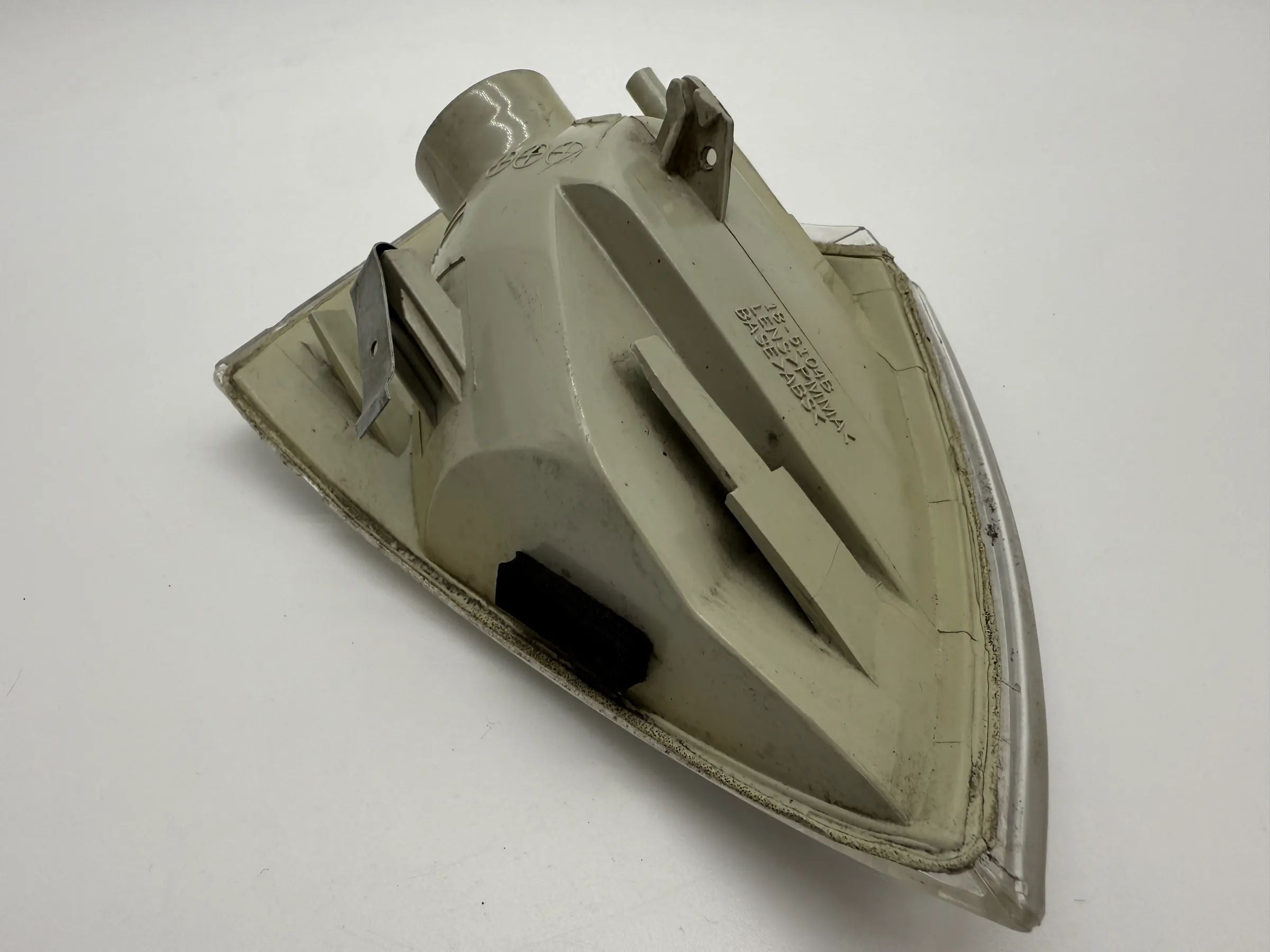 Original VW Passat B5 (3B2/3B5) Turn Signal Left 18-5104B