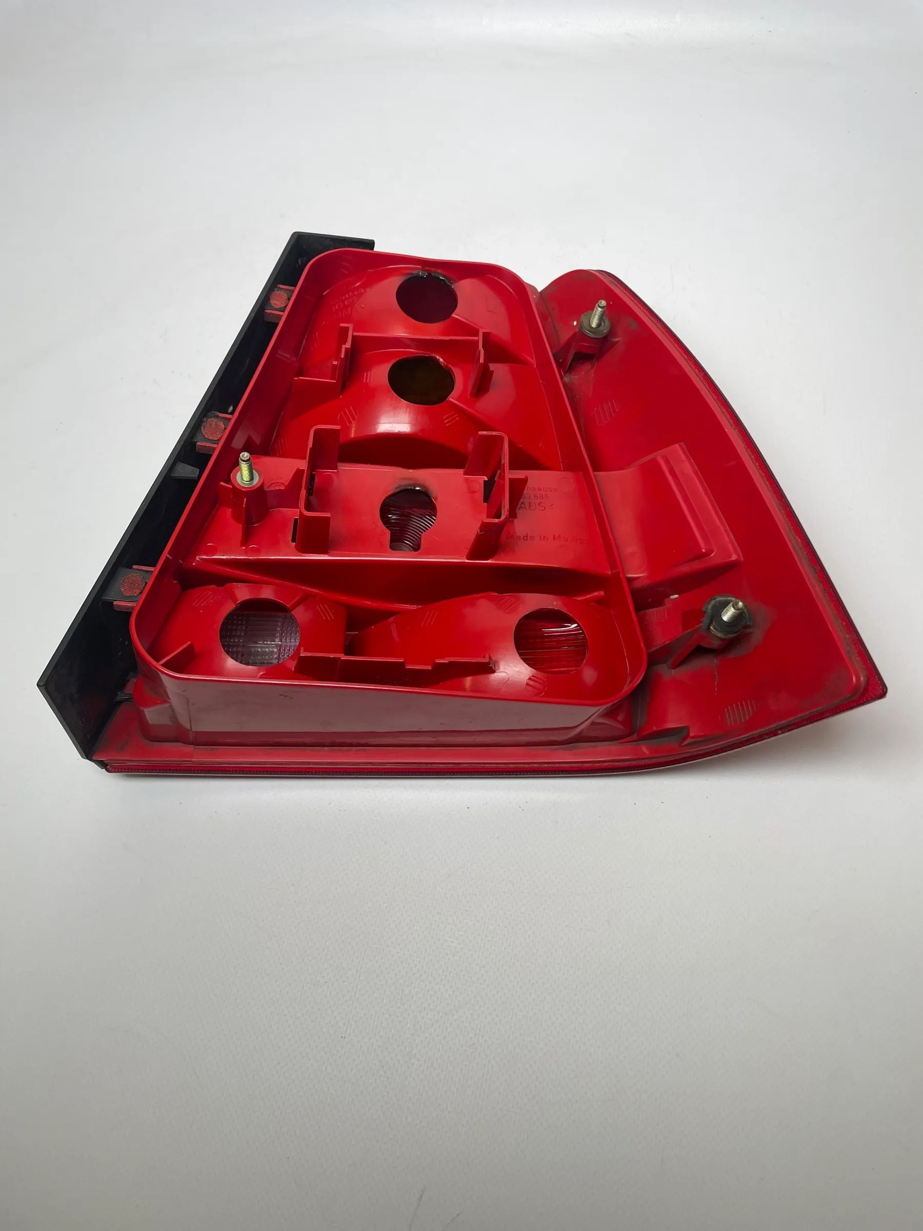 Original VW Bora 1J2 Rear Light Left Rear 963673 963685