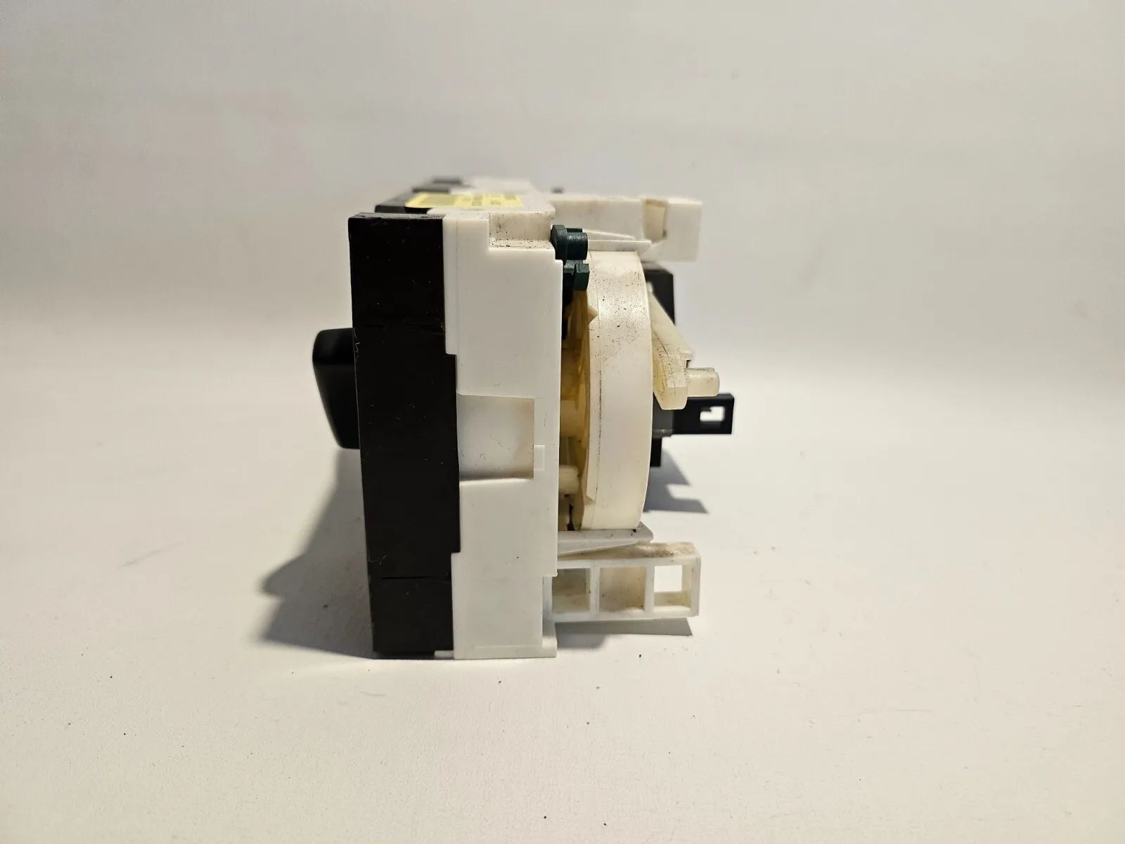 Оригинальный привод отопителя Опель Астра 1.6 Караван G 90673 с гарантией 12 месяцев