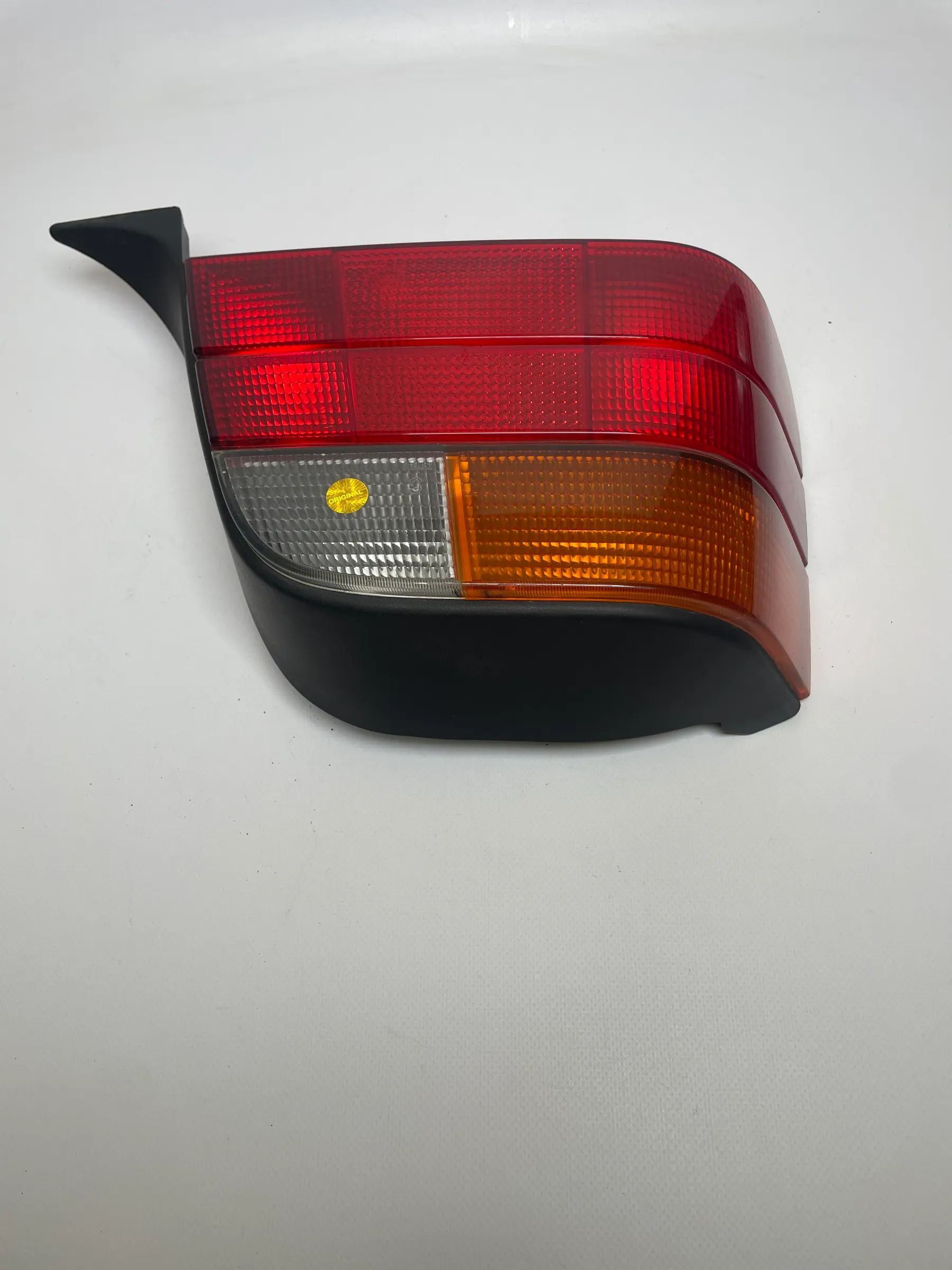 Original BMW 3er Touring E36 Rückleuchte Links 8371933