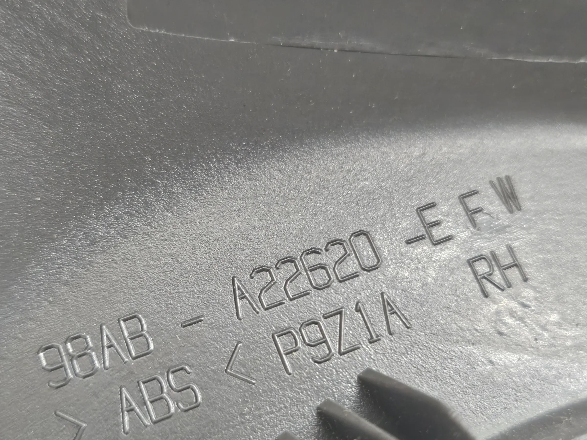 Ford Focus  Abdeckung Türgriff Fensterheberschalter rechts  98AB-A22620 EFW