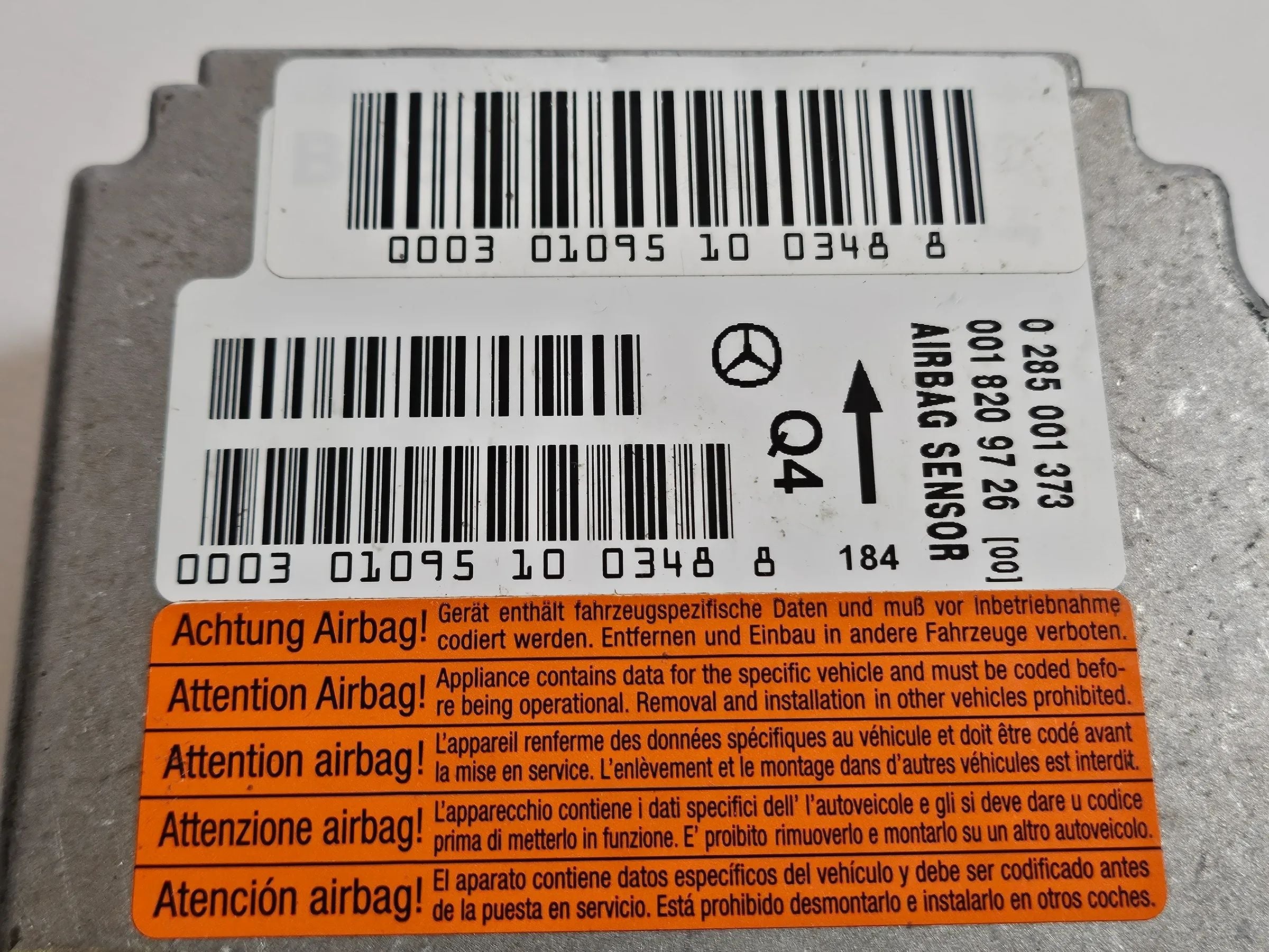 Original Mercedes Benz W203 C-Klasse Airbagsteuergerät 0285001373 0018209726