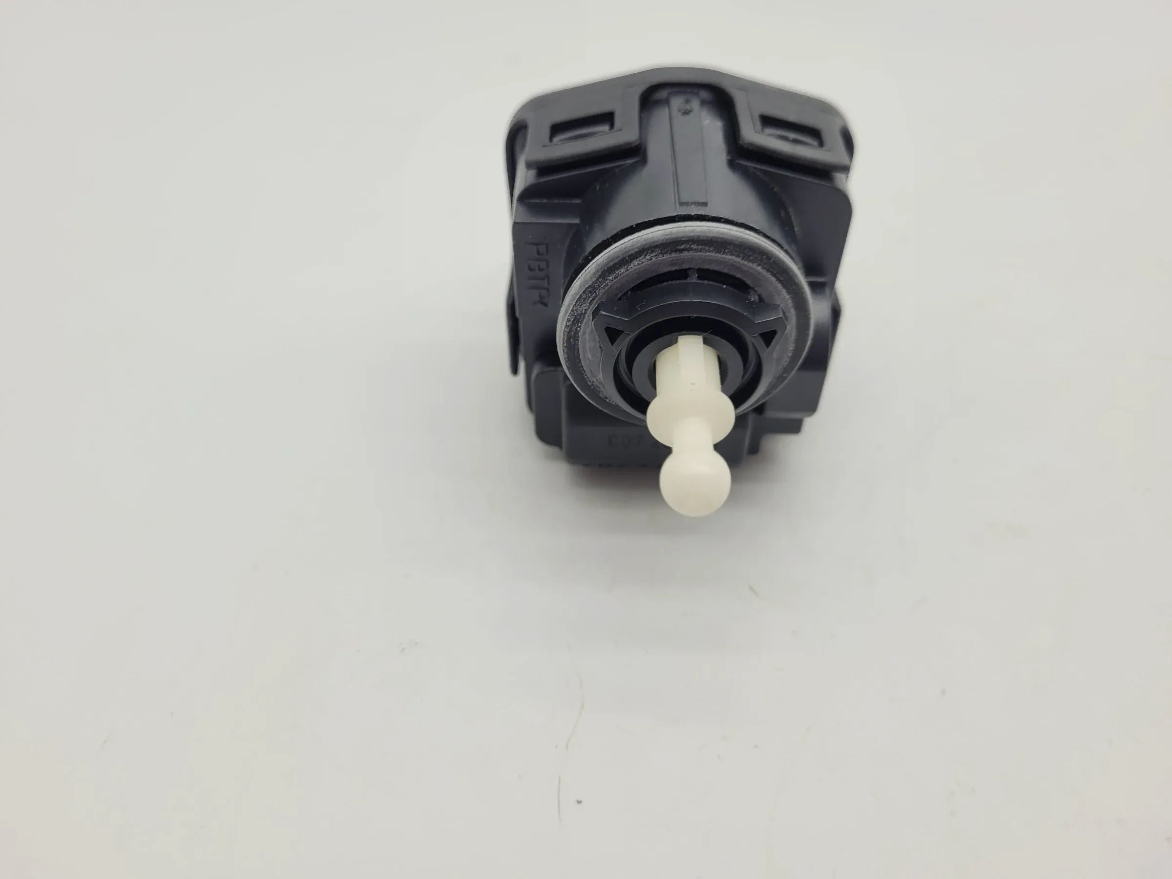 Original Audi A6 (4B2/4B4) Scheinwerfer Stellmotor LWR L/R 8L0941295
