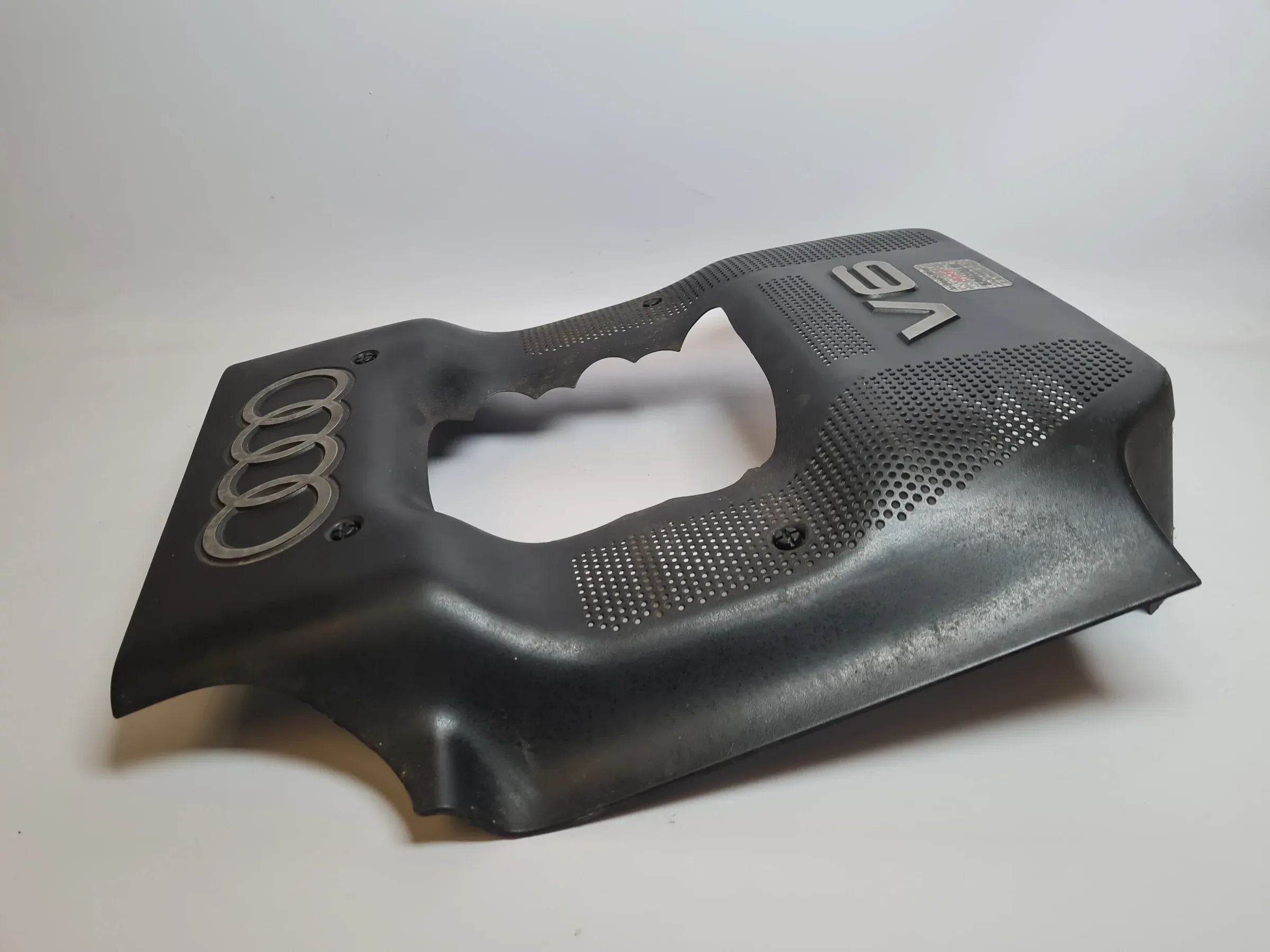 Original Audi A6 (4B2/4B4) 2.4 V6 Motorabdeckung 078103927F