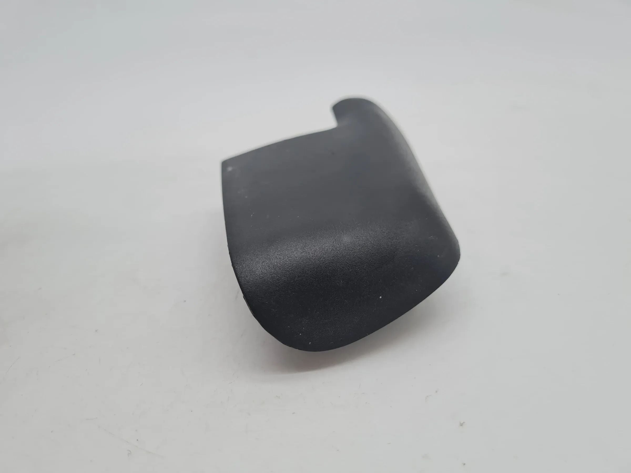 Original Audi A6 (4B2/4B4) Abdeckung Blende Vorne 4B0881087