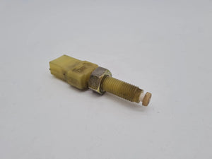 Original Audi A6 (4B2/4B4) Bremslichtschalter 443945515