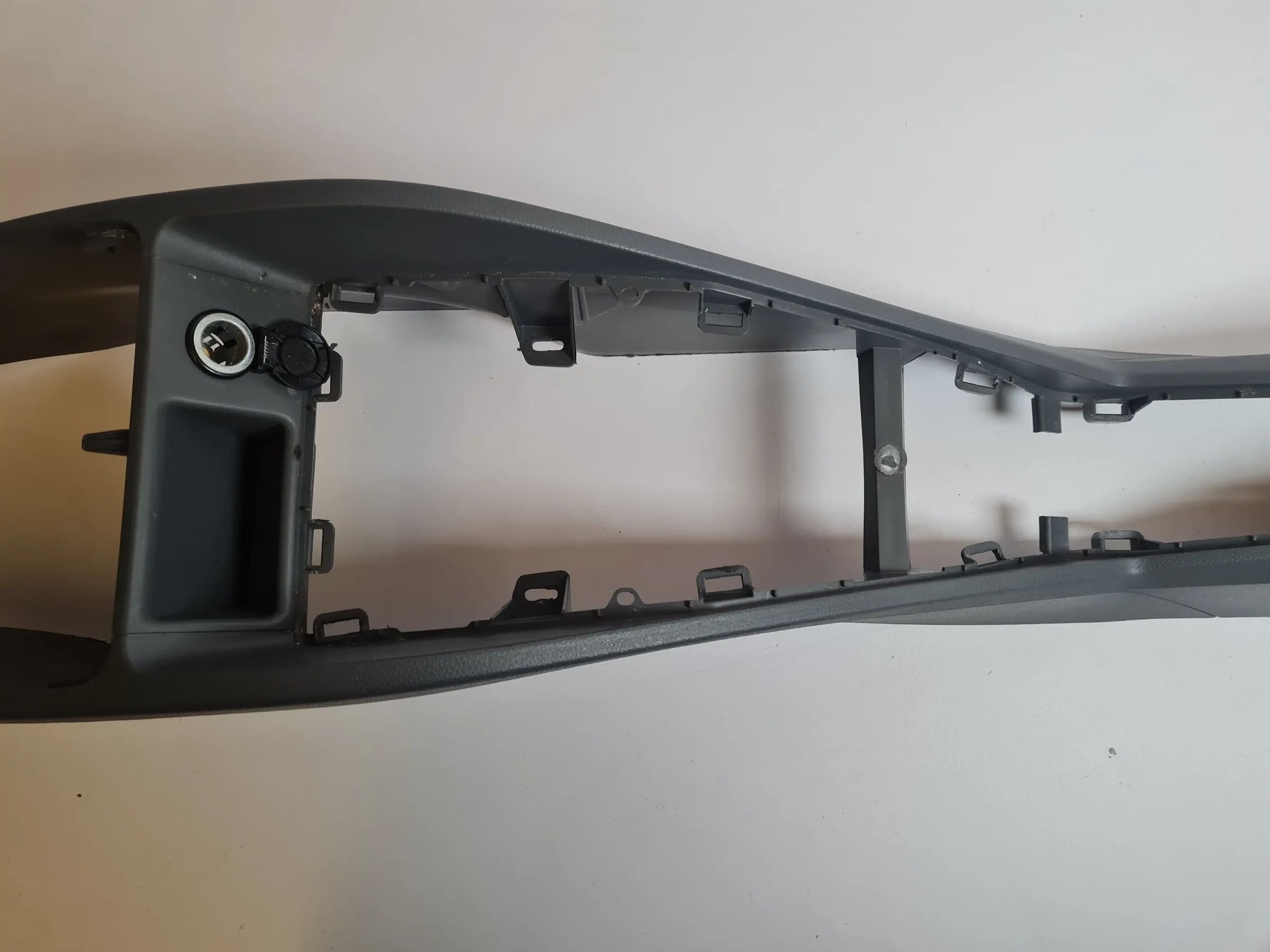 Original Seat Ibiza IV (6J5/6P1) Mittelkonsole Mitteltunnel Grau 6J0863243