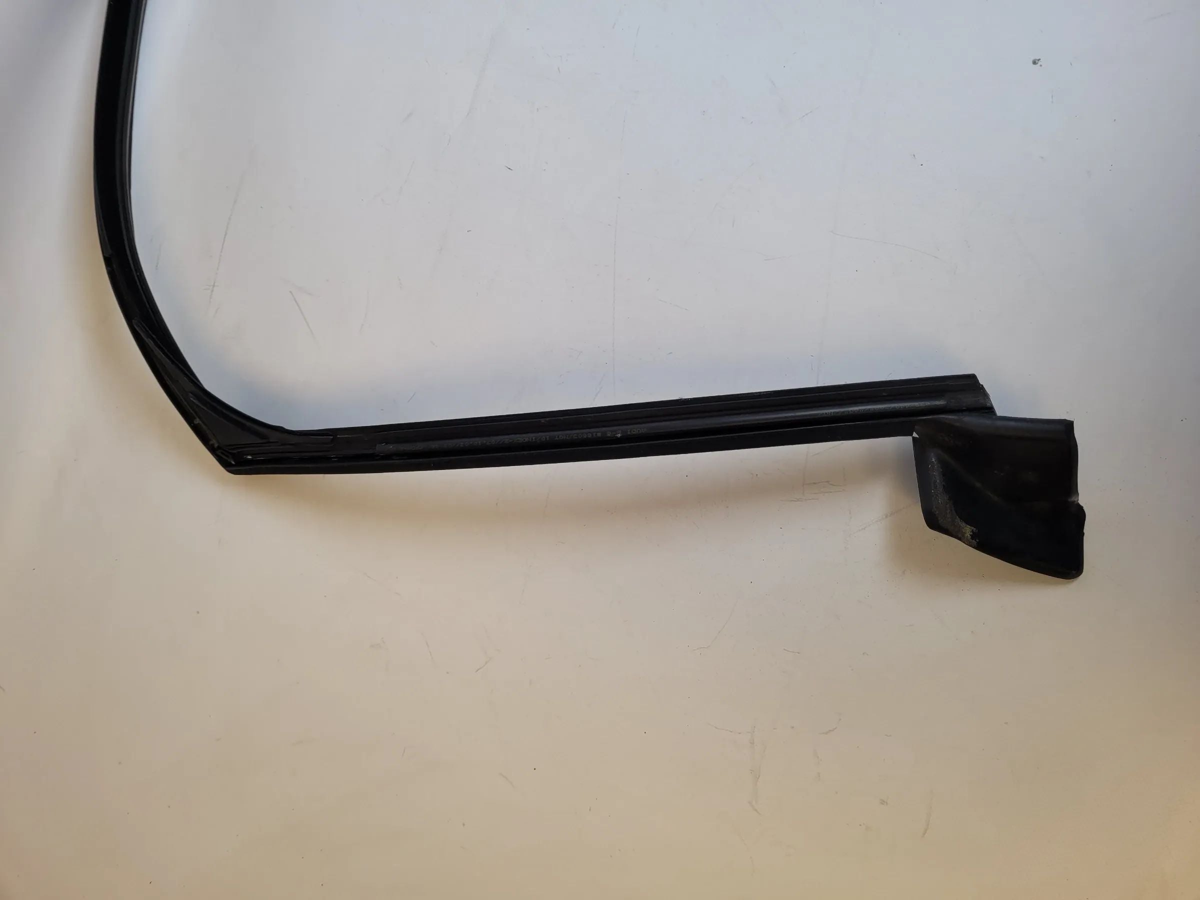 Original Audi A4 (8E/B6/B7) Tür Fenster Dichtung Rechts Hinten 8E5839440
