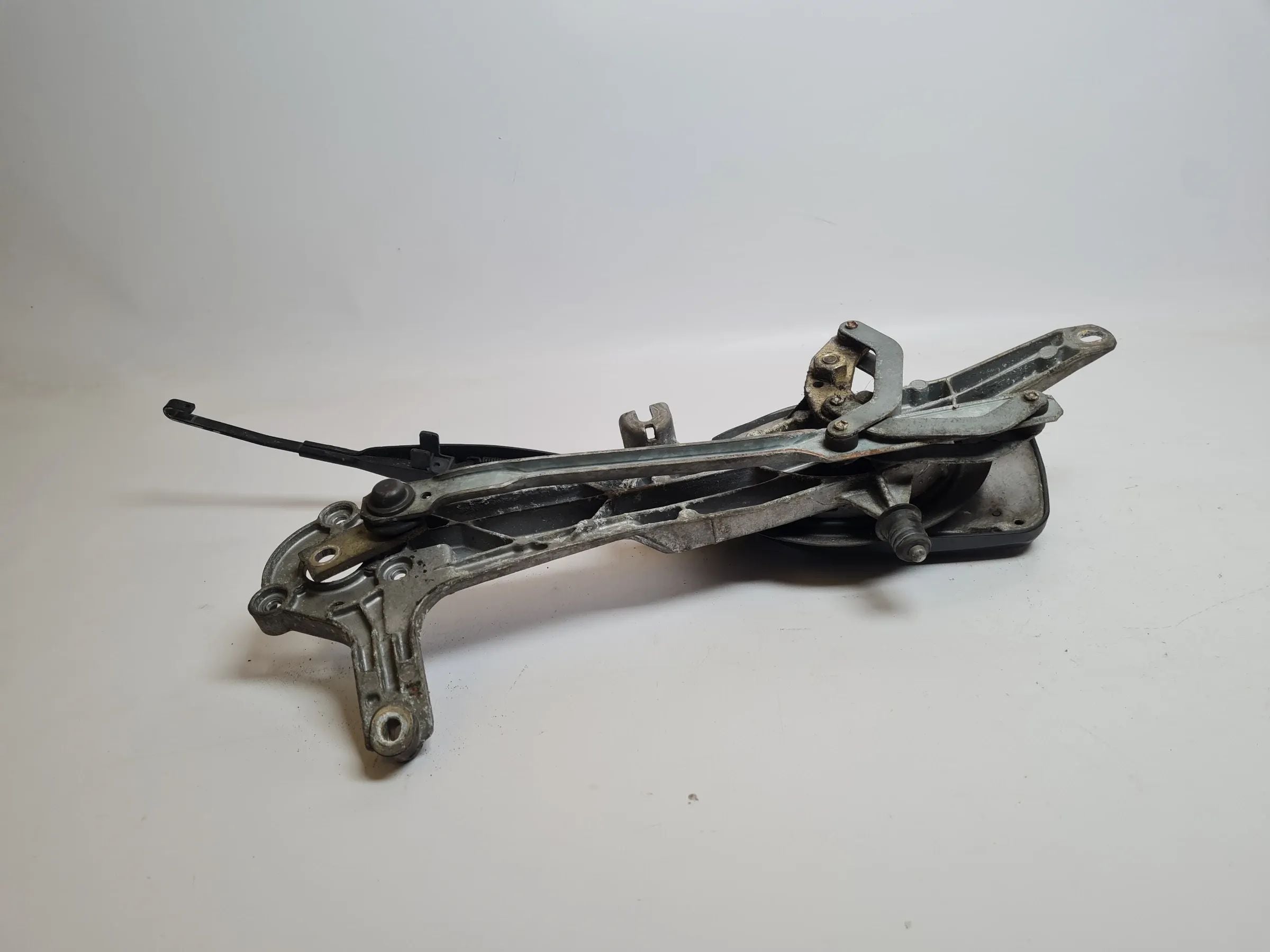 Original Mercedes-Benz E-Klasse/CLK 208/210 Wischergestänge Vorne 3391098329