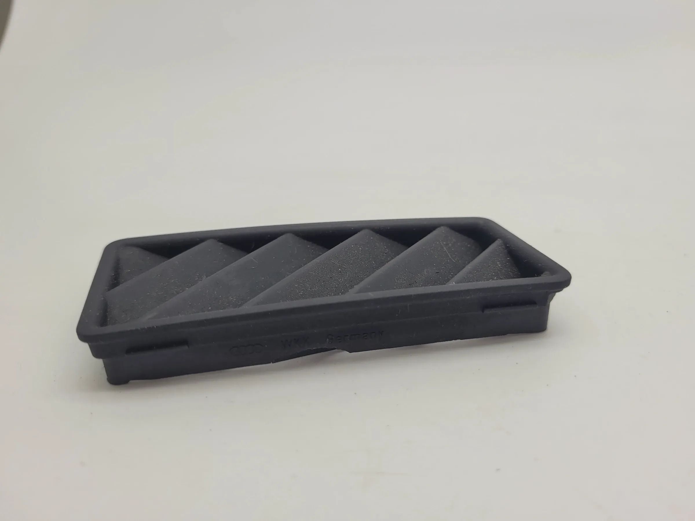 Original Audi A4 (8E/B6/B7) Luftgitter Blende Armaturenbrett Links 8E0819793B