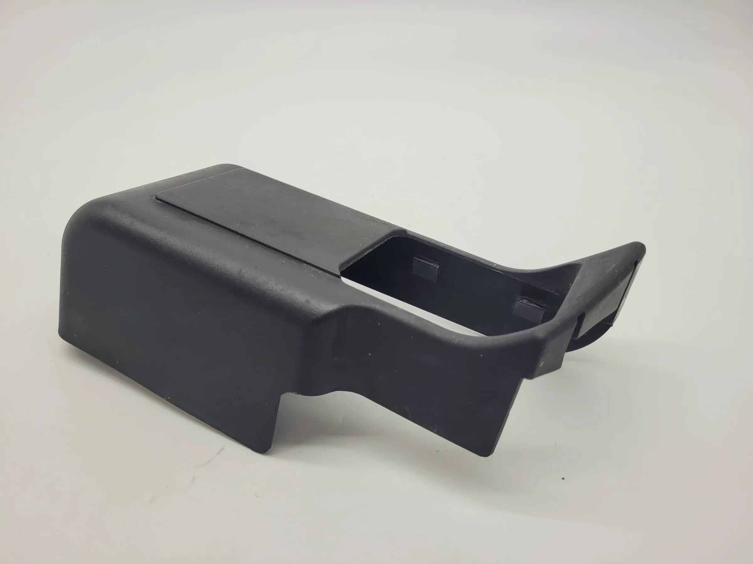 Original Audi A6 (4B2/4B4) Abdeckung Verkleidung Servobehälter 4B0972807
