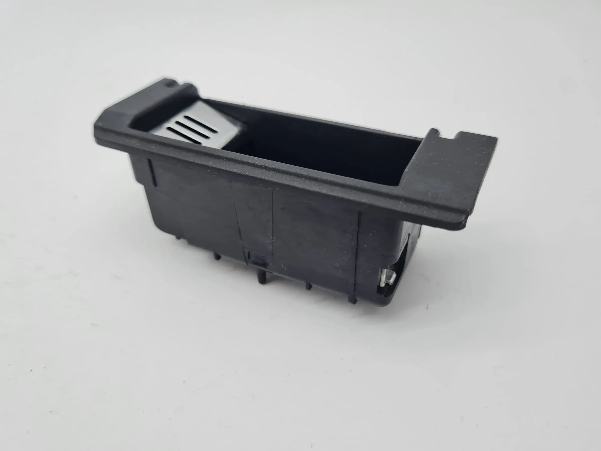 Original Audi A6 (4B2/4B4) Aschenbecher Tür Hinten Rechts 4B0857406