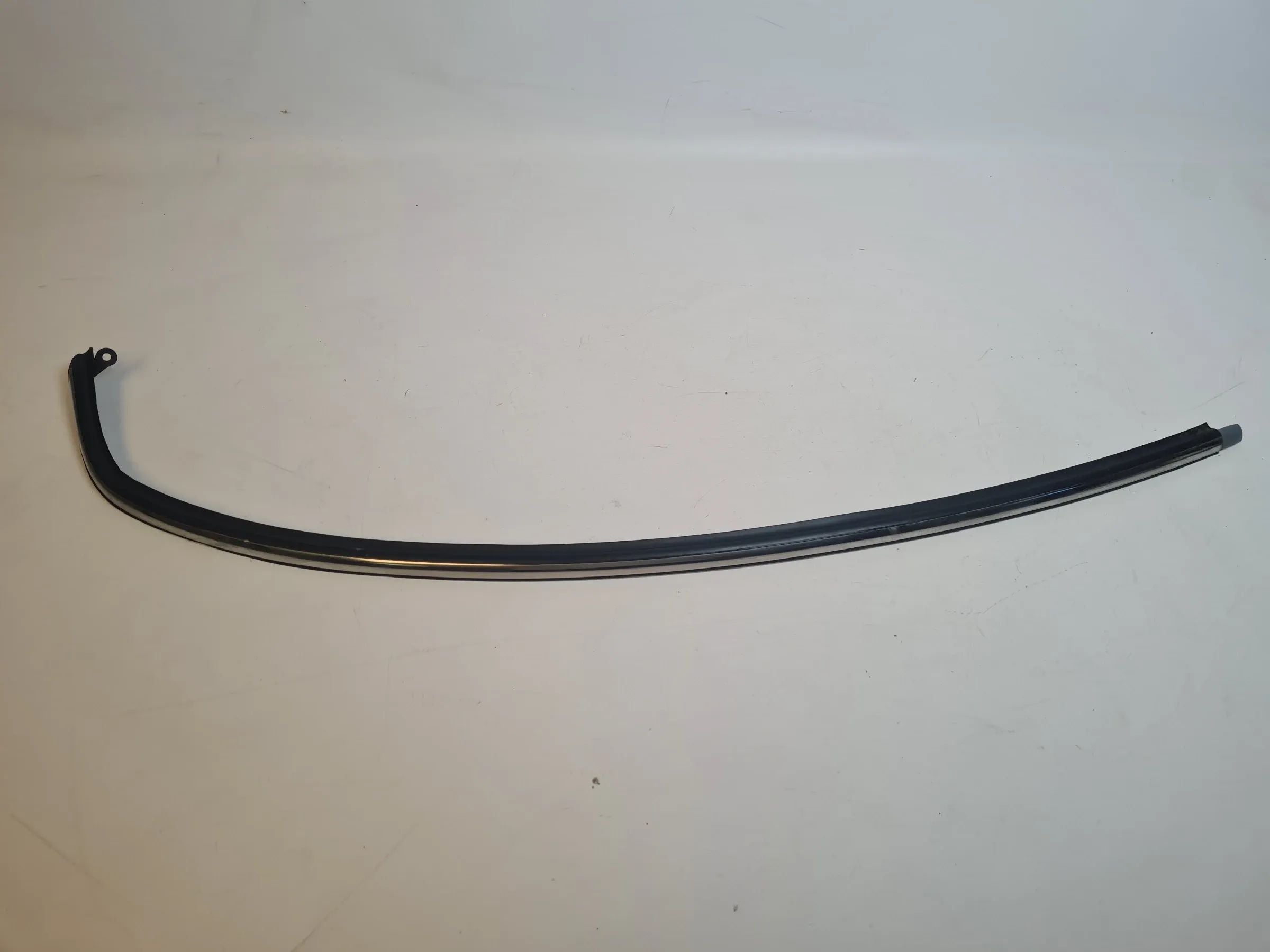 Original Mini One (R50/R53) Dichtung Windschutzscheibe Vorne Rechts 7051528