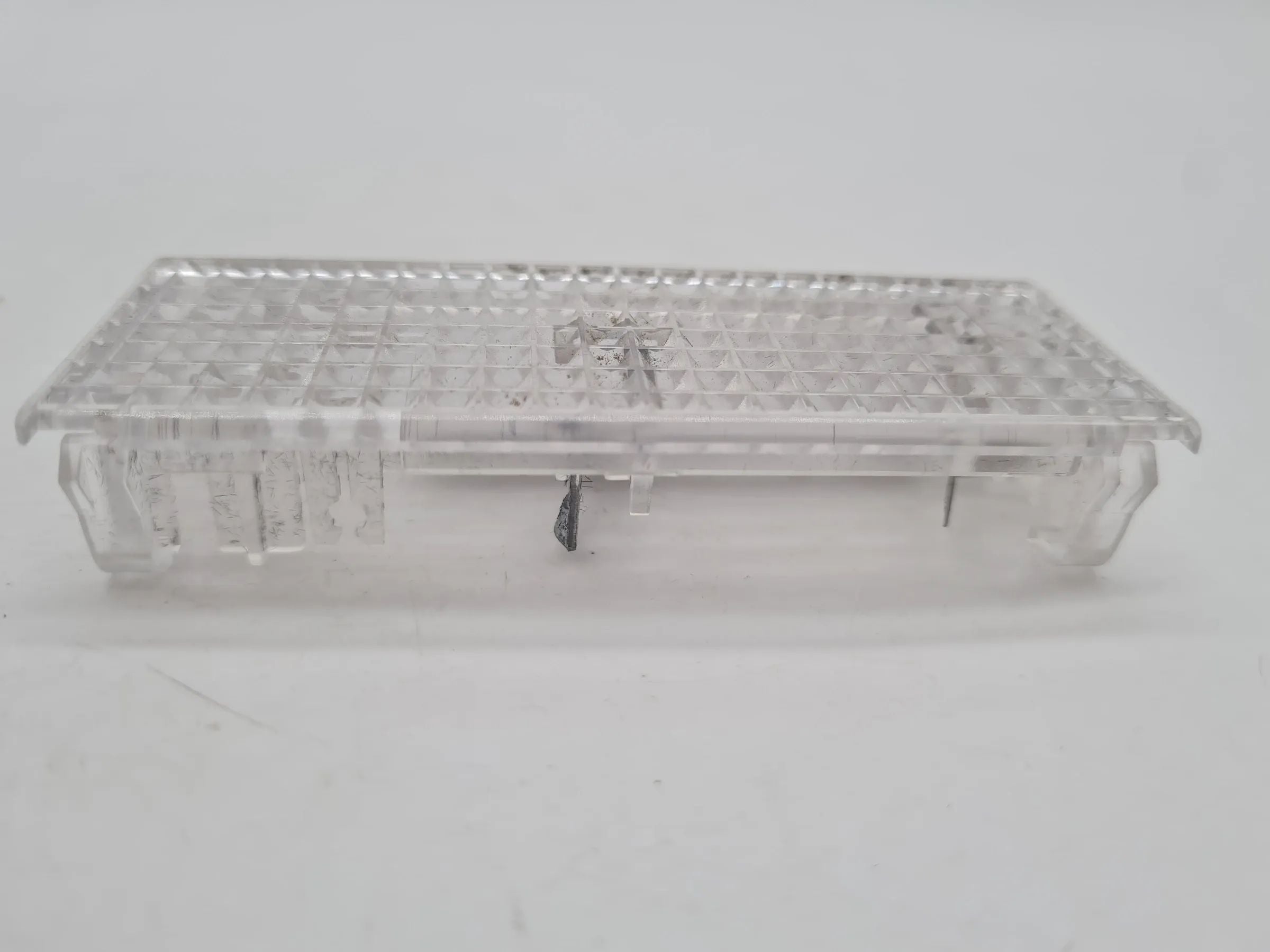 Original Mercedes C-Klasse (W203) Leuchte Licht Handschuhfach A2038201801