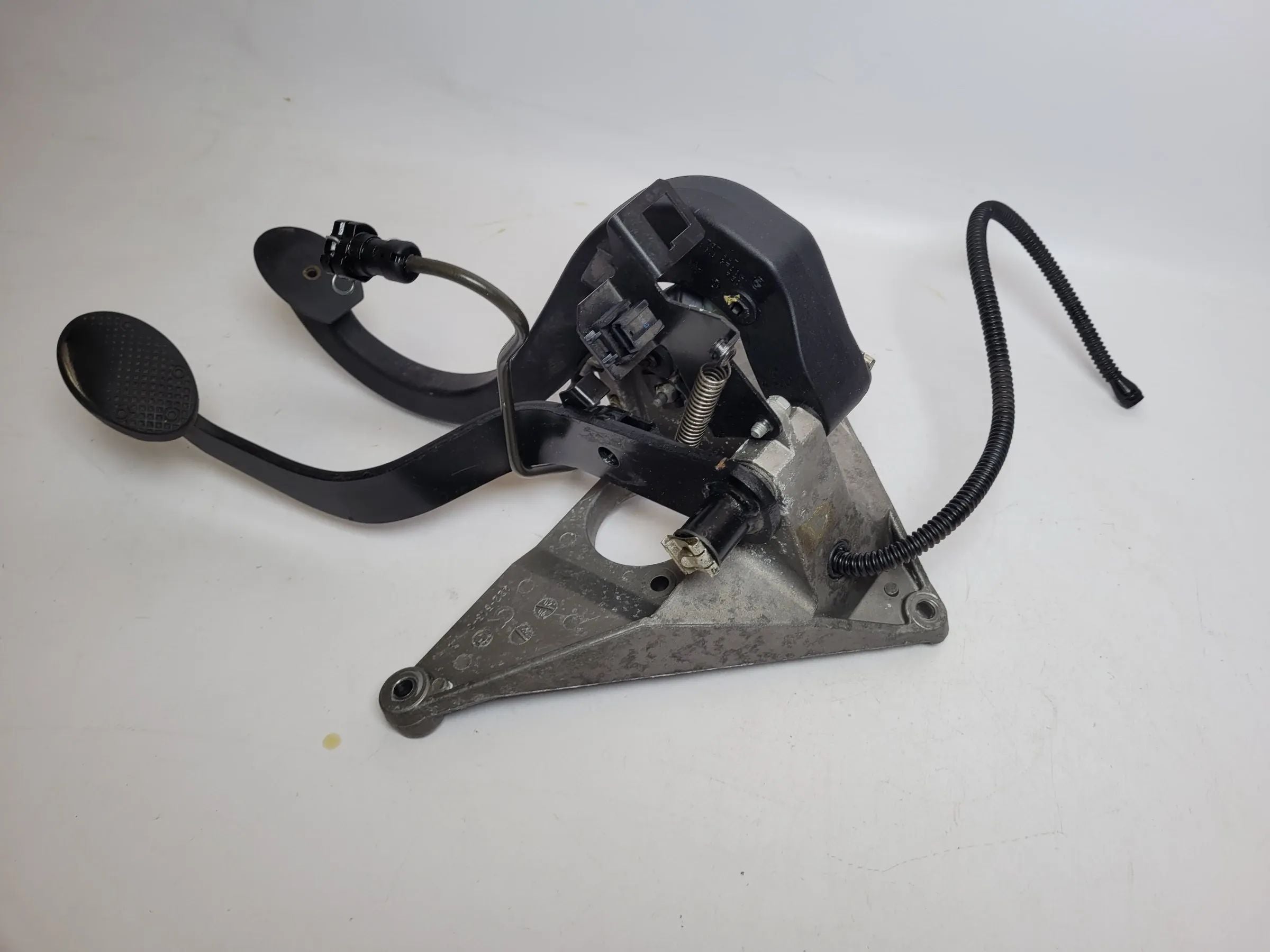Original Mini One (R50/R53) Bremspedal Kupplungspedal Pedal Block 1511659