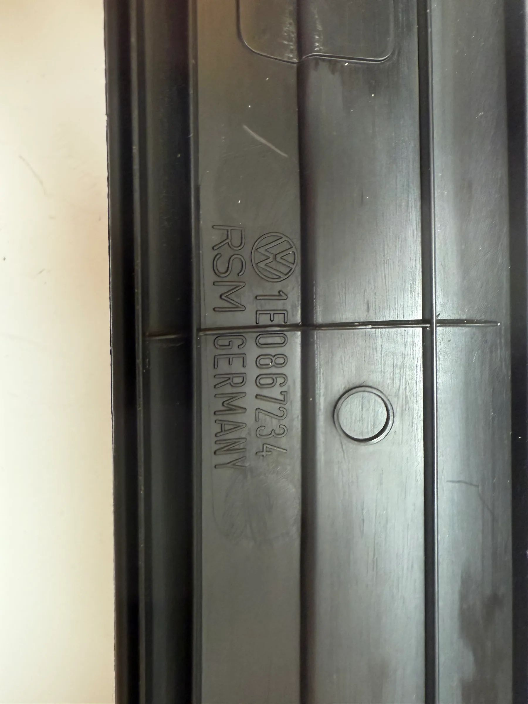 VW Golf 1E Cabrio 2000 SET A-pillar trim right 1E0867234 