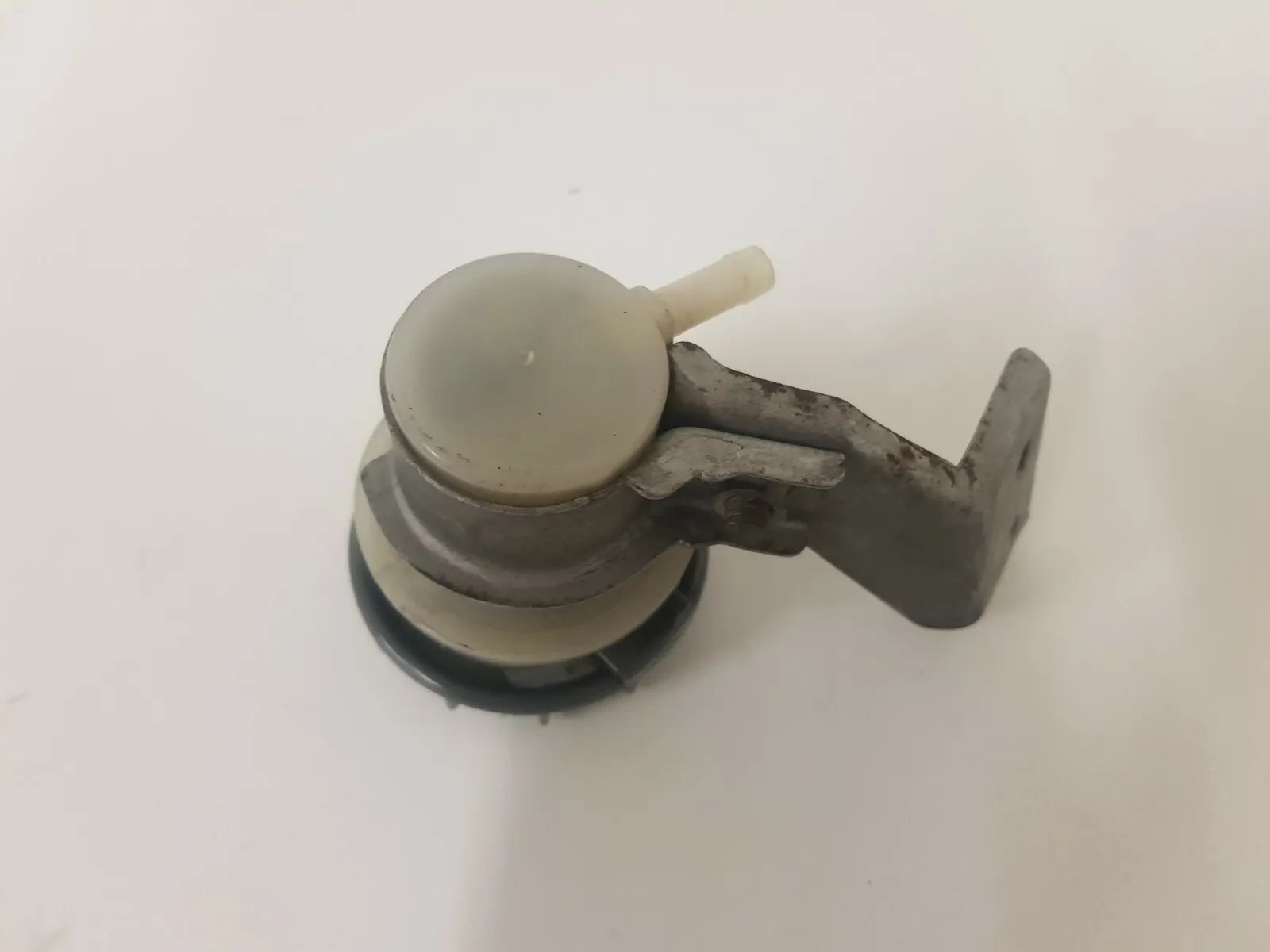 original Honda Prelude BB9 Einfüllstutzen Bremsflüssigkeit