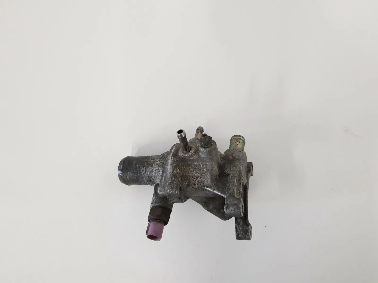 original Honda Prelude BB9 16V 2.0 98KW thermostat with housing 