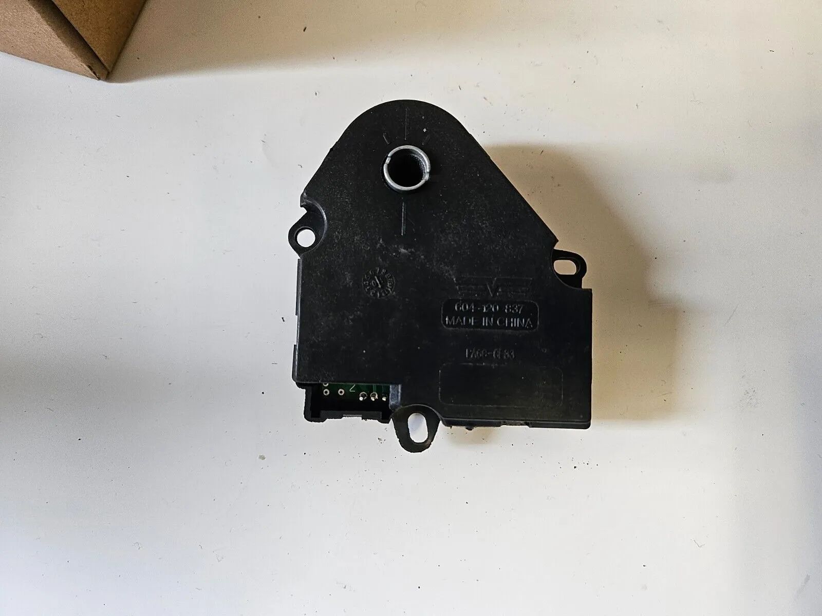 Dorman Buick GM 604–120 サーボエアアウトレット調整器 GM0618225 89018373 純正中古パーツ