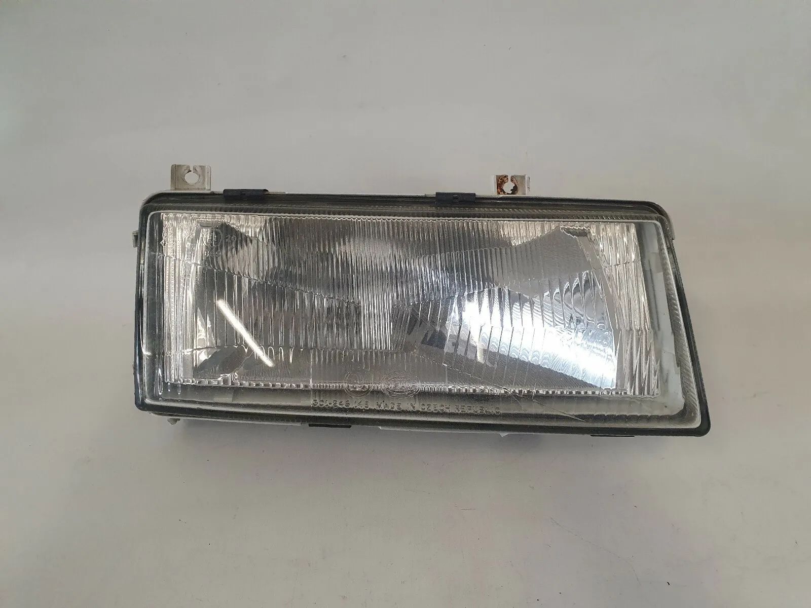 ⭐⭐⭐ faro delantero derecho original Skoda Felicia 24615000 ⭐⭐⭐