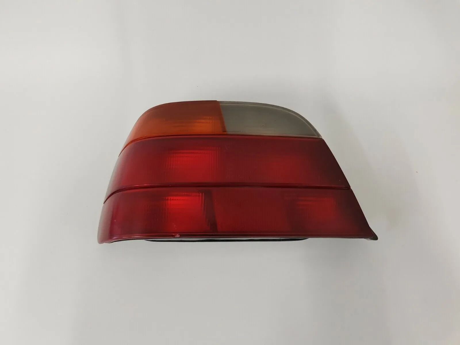 BMW E39 Fanale Posteriore Sinistro Berlina fino 08/2000 ORIGINALE Freccia Arancione 211045