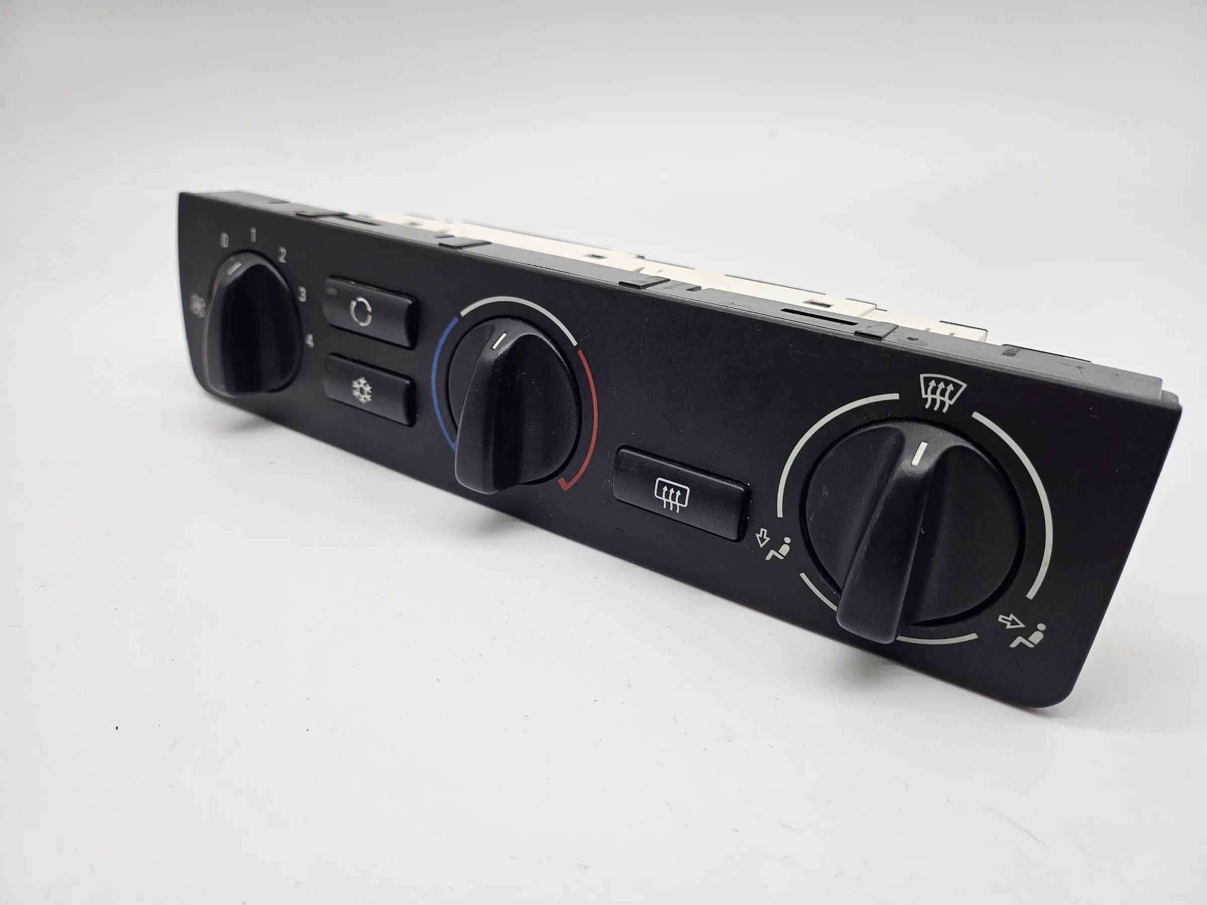純正 BMW E46 ヒーターコントロールユニット VDO H16000477060 64116907701