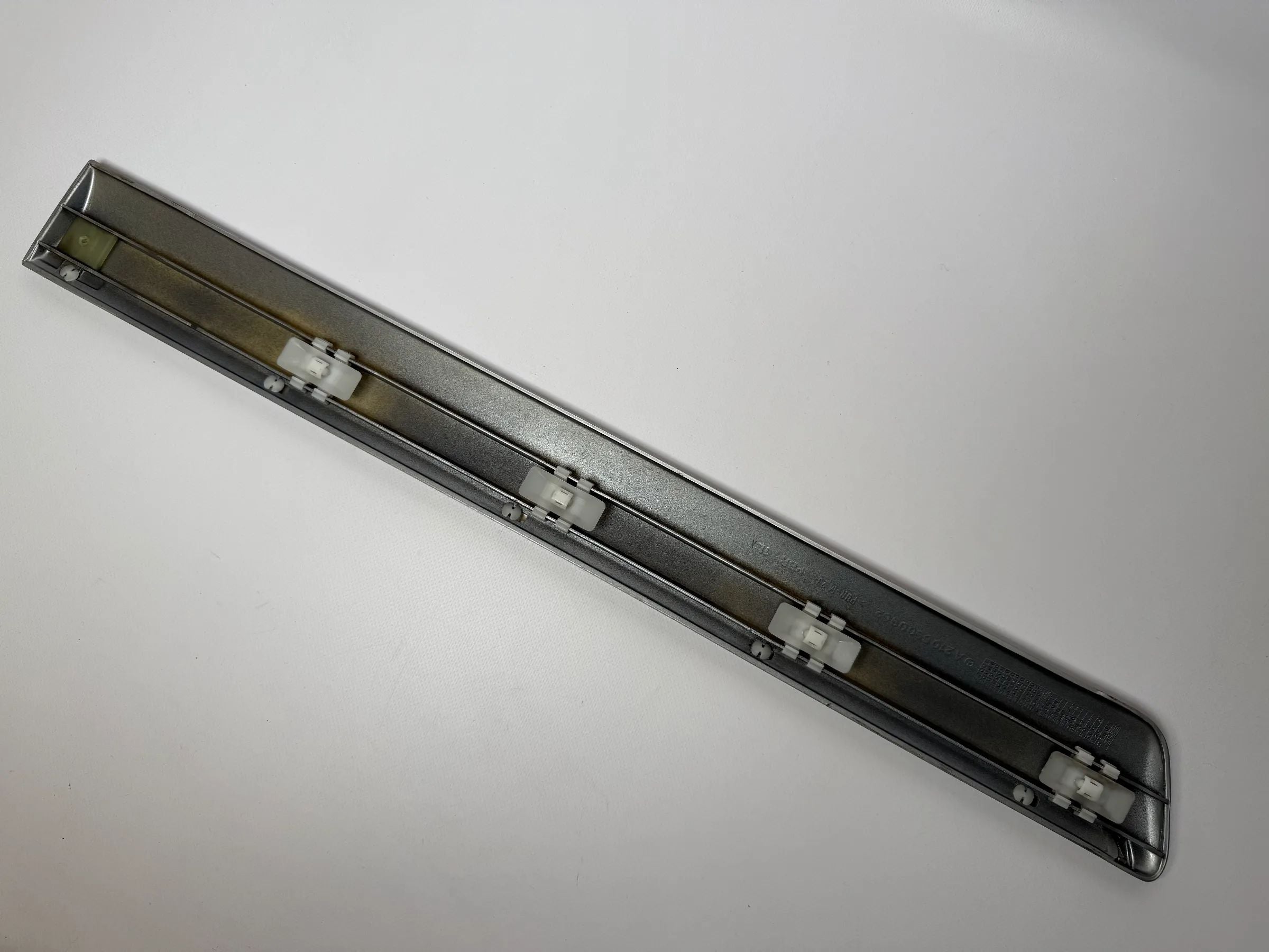 Original Mercedes-Benz E-Klasse W210 Türleiste Leiste Silber Links A2106900962