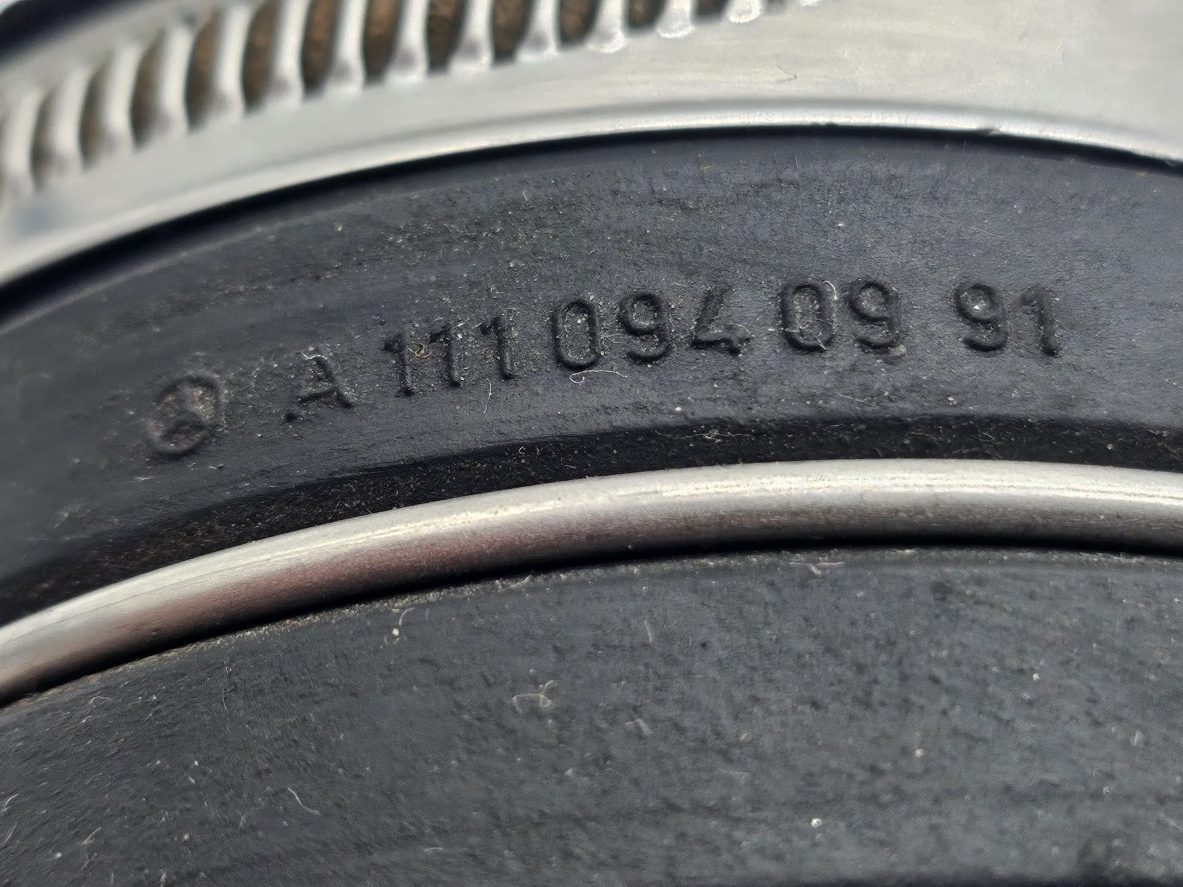Original Mercedes Benz MB W203 C-Klasse Ansaugschlauch Kompressor 1110940991