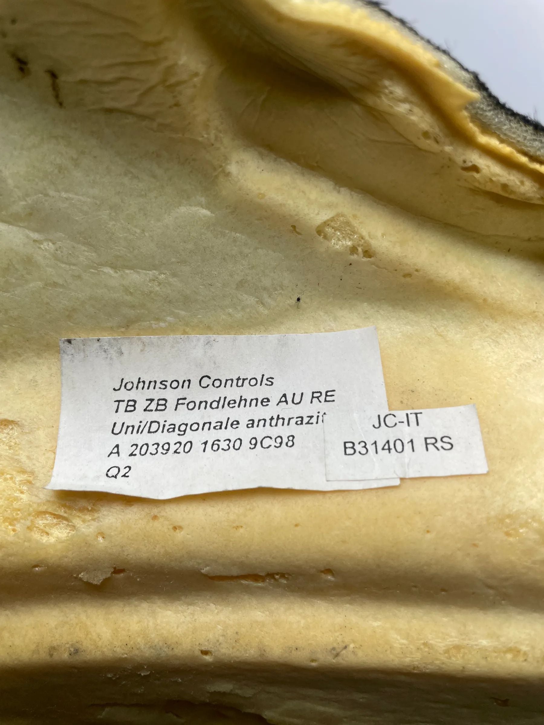 Original Mercedes-Benz C-Klasse (CL203) Seitenteil Rücksitz Rechts A2039201630