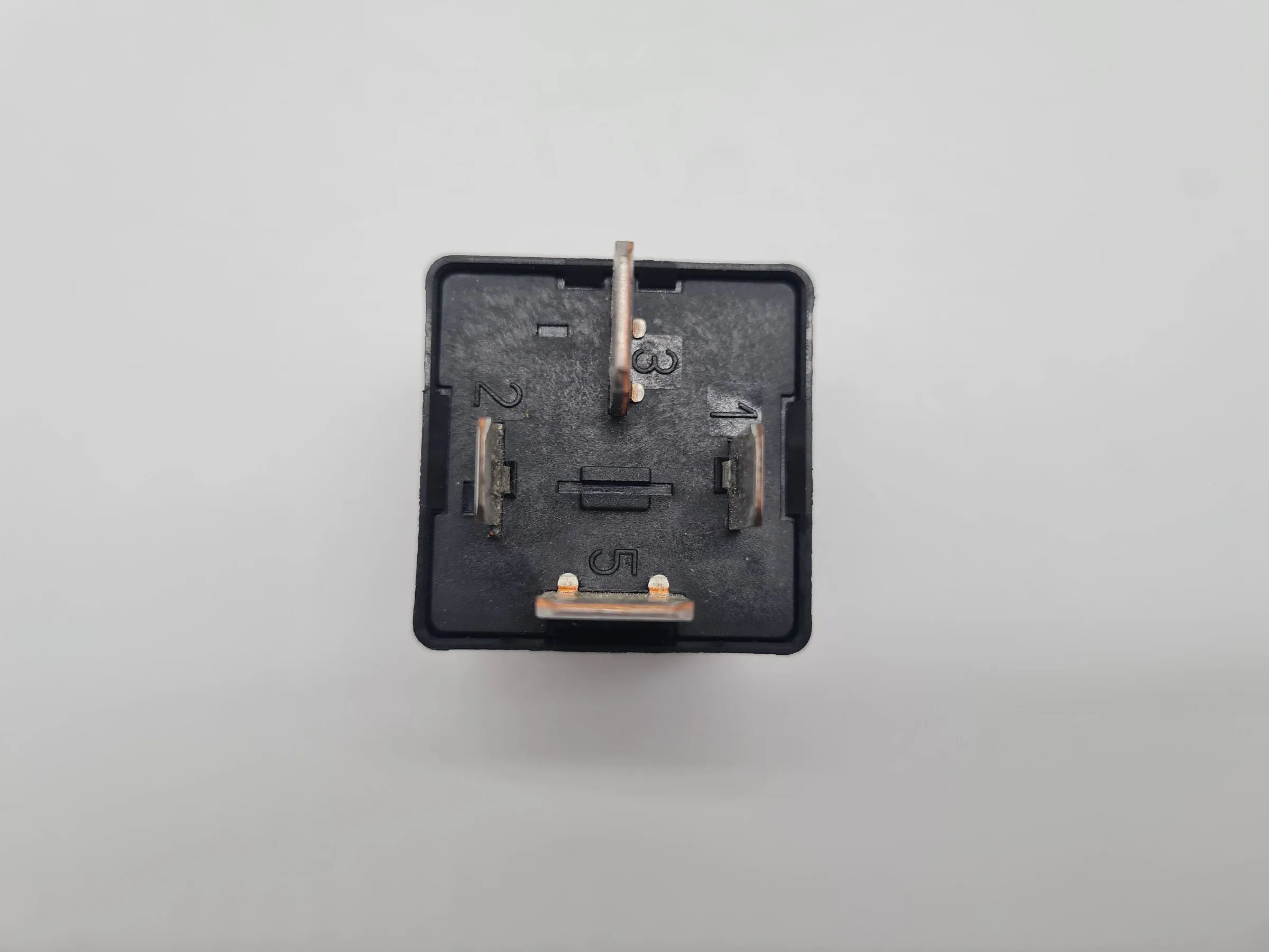 Original BMW 1er/2er/3er/5er/6er/X1/X2/X3/X5 Relais 61366901469