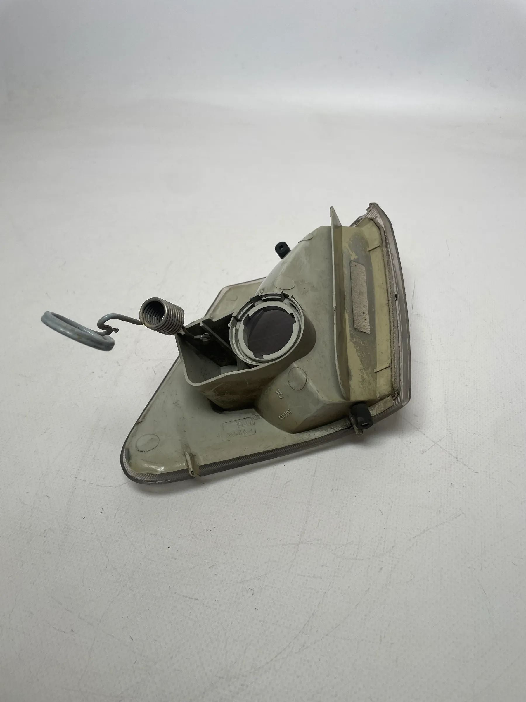 Original Ford Fiesta III 3 Courier Mazda 121(GFJ/DB) Blinker Rechts Vorne 961466