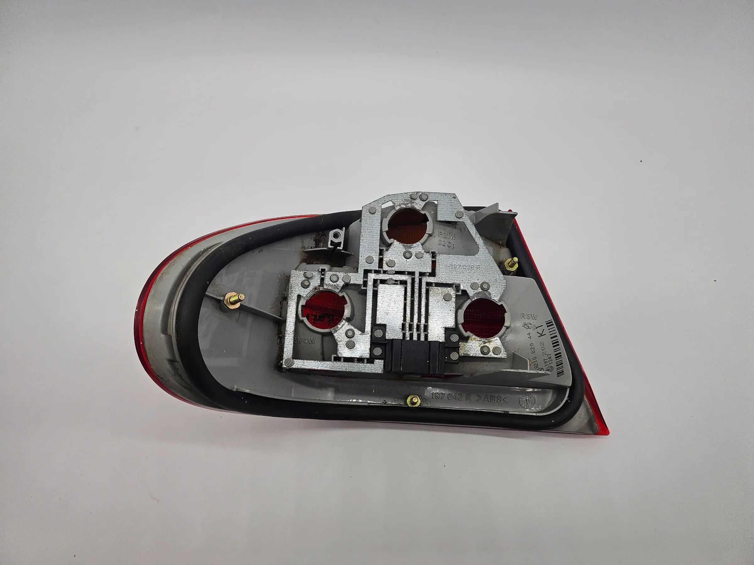 Oryginalna lampa tyłna Mercedes-benz E 200 W210 prawa A2108200264