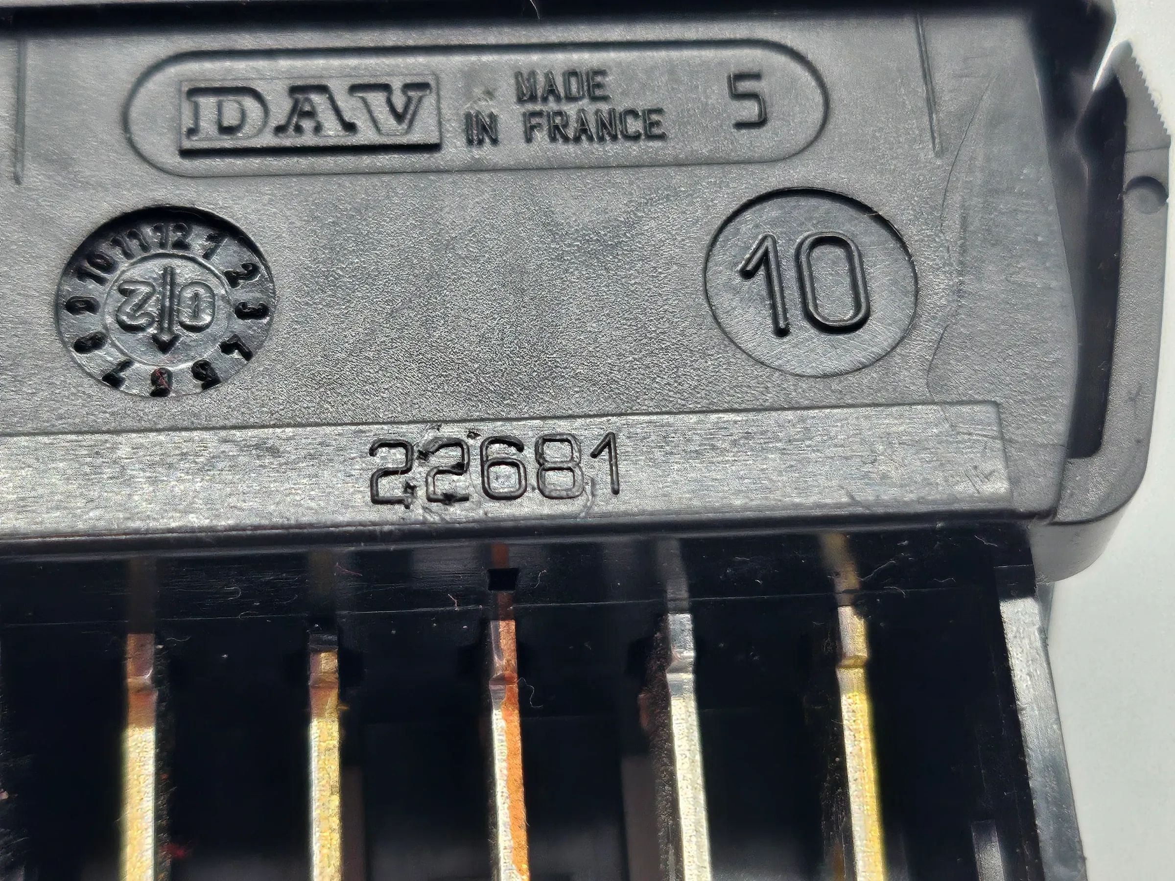 Original Citroen Xsara Picasso Saklar Pengangkat Jendela 22681