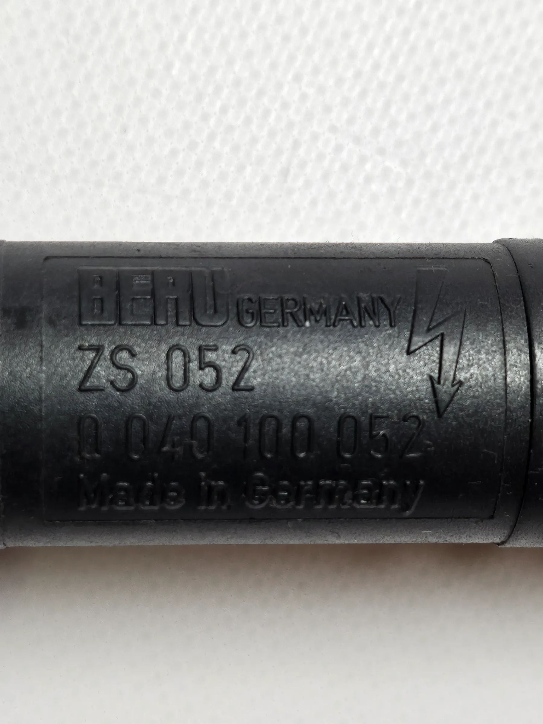 Original BERU Renault Megane Dacia Duster Logan ignition coil 7700875000 