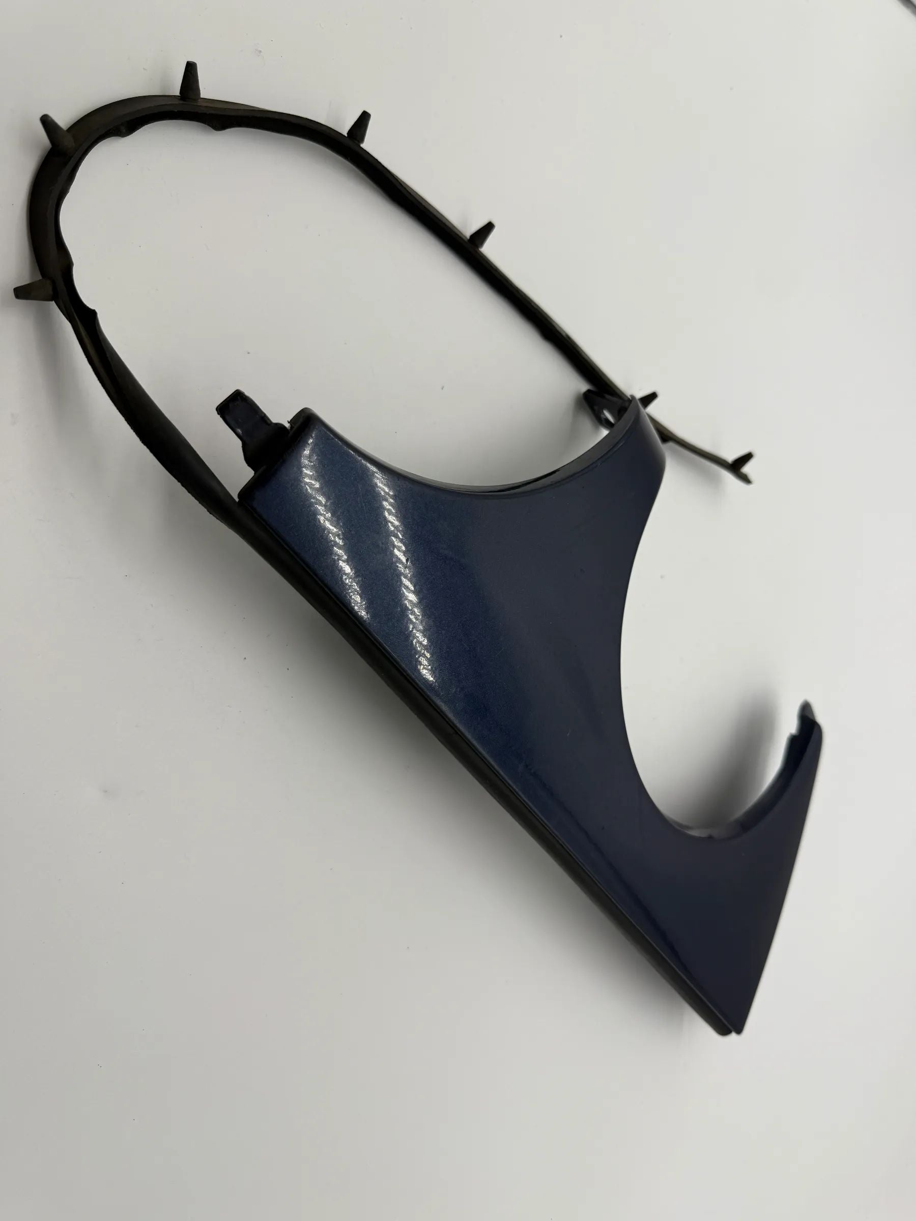 Original Mercedes- Benz E-Klasse Blende Scheinwerfer Rechts Blau A2108200212