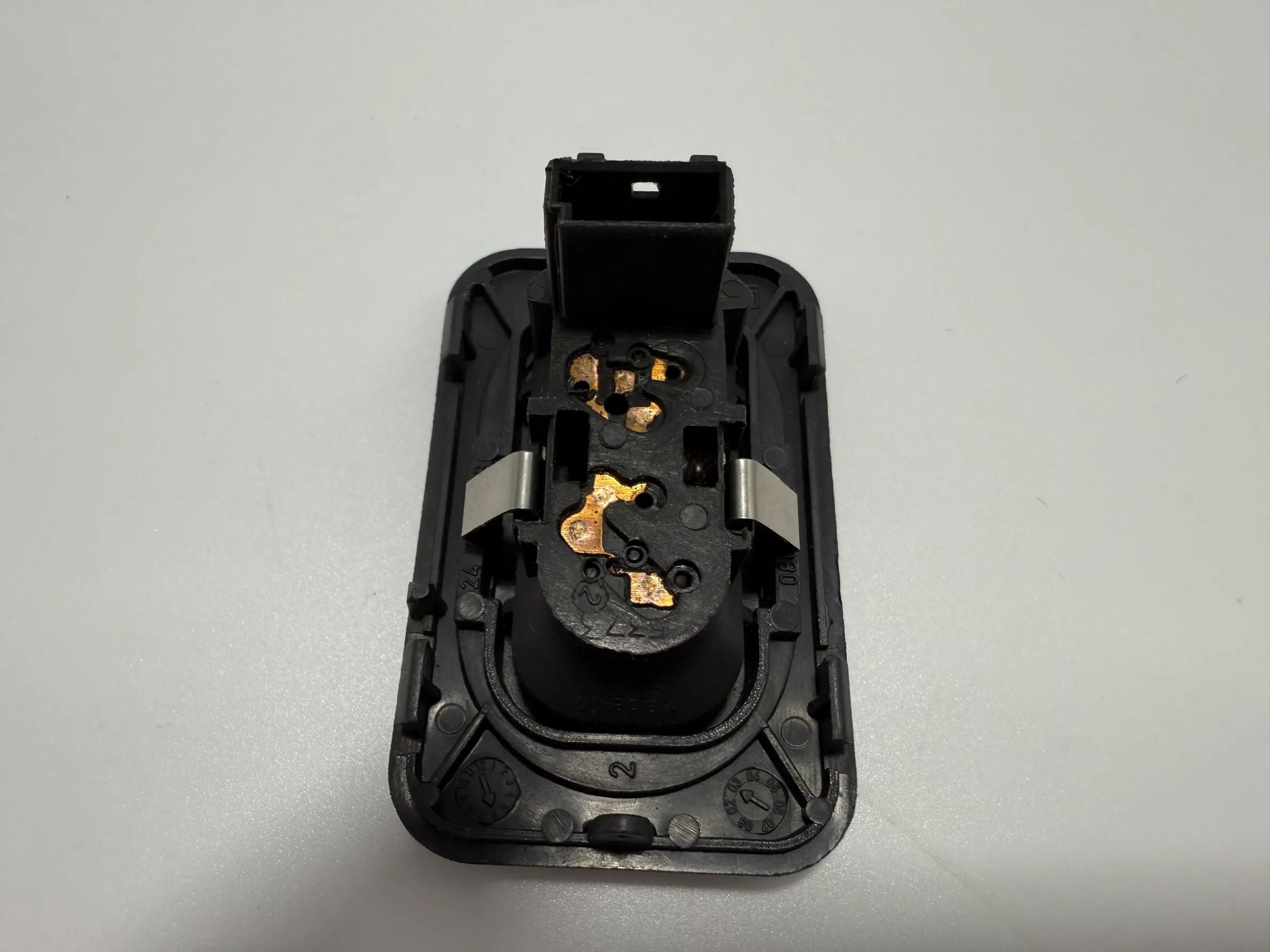 Oryginalny Opel / Vauxhall Meriva (X03) przełącznik podnośnika szyb prawy 24407699