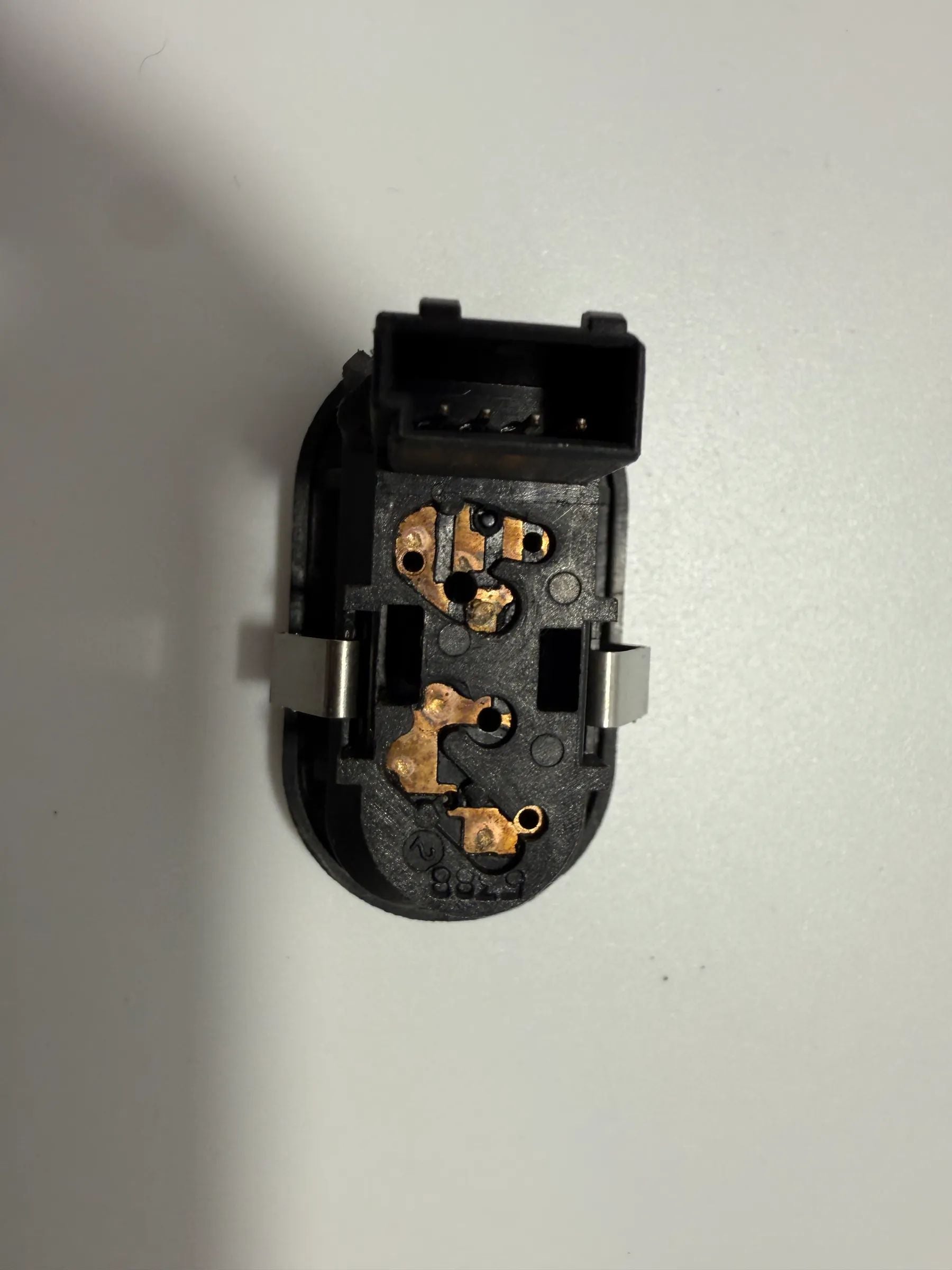 Oryginalny Opel Meriva A Corsa C Astra G Przełącznik Podnośnika Szyby Prawy 90561388
