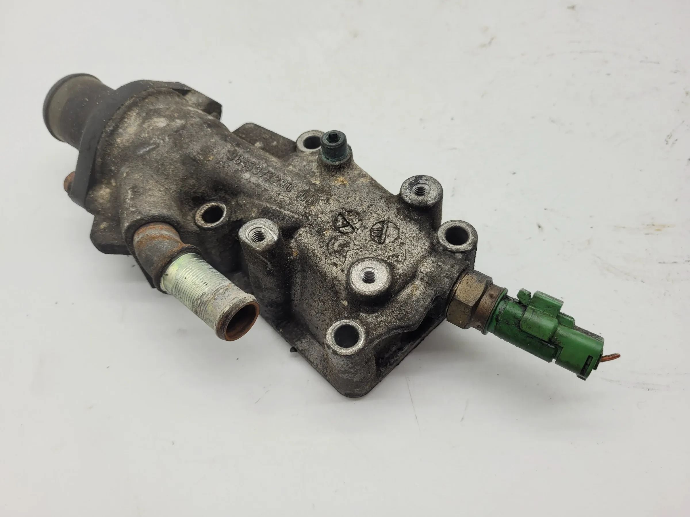 ของแท้ Peugeot 206 CC (2D) ตัวควบคุมอุณหภูมิน้ำหล่อเย็น ฝาครอบเทอร์โมสตัท 9646977280