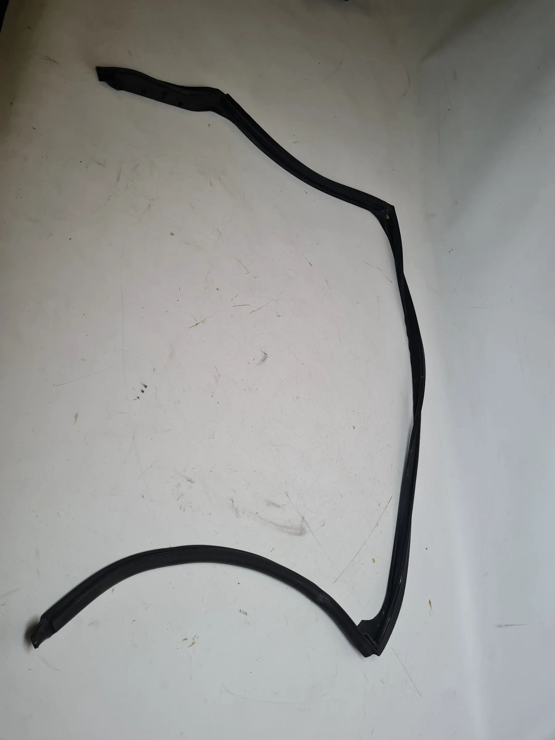 Junta original BMW Serie 5 (E60/E61) ventana puerta trasera derecha 7057448
