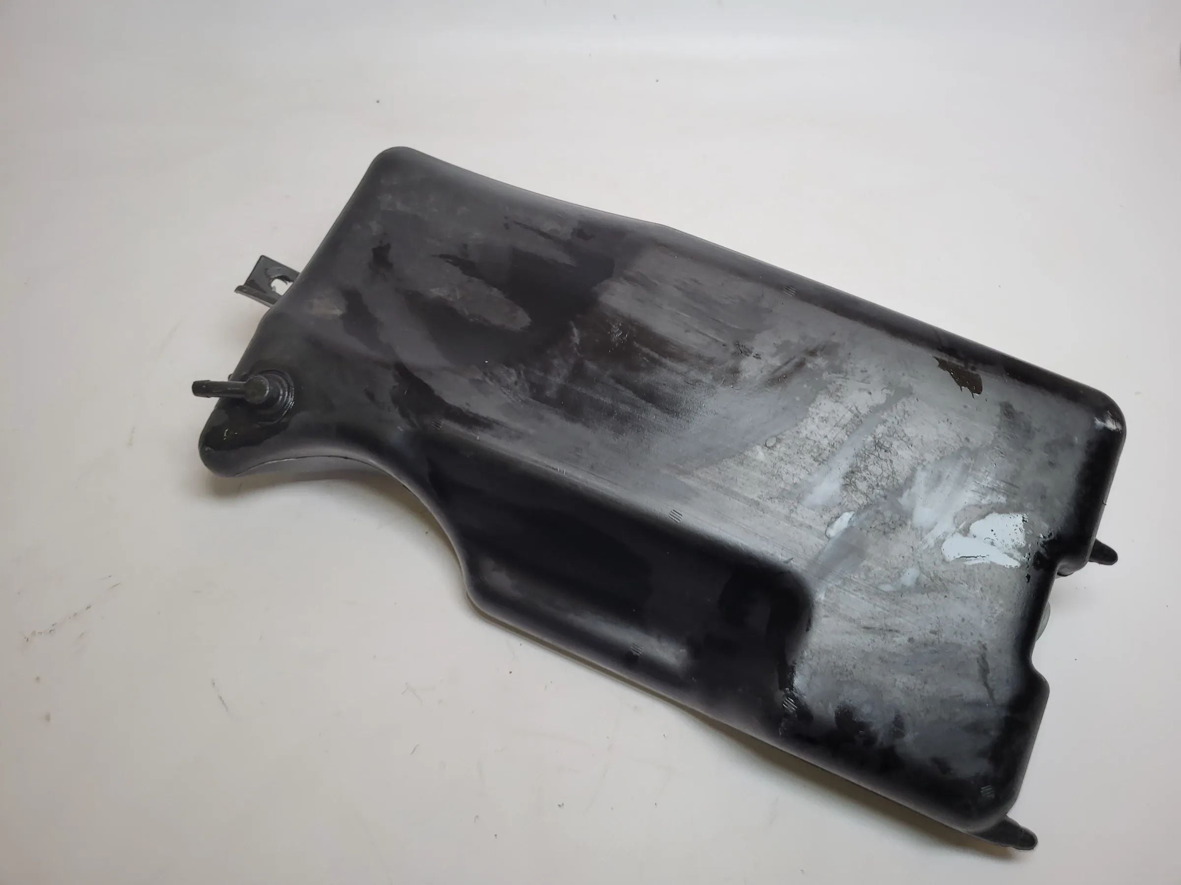 Original BMW 5er Touring E39 Ausgleichsbehälter Aktivkohlefilter 1181574