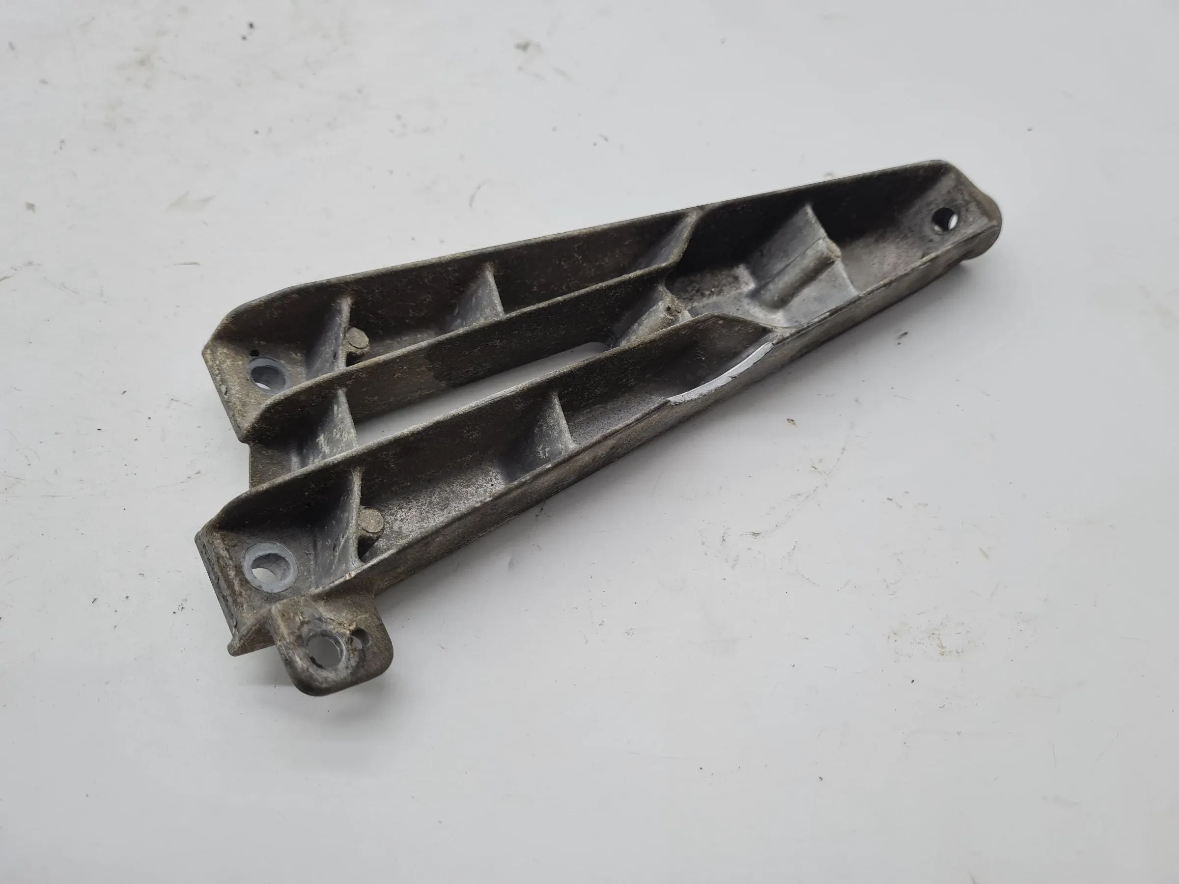 แท่นยึดมอเตอร์ Mercedes C-Klasse CL203 แท้ รุ่น A1112361395
