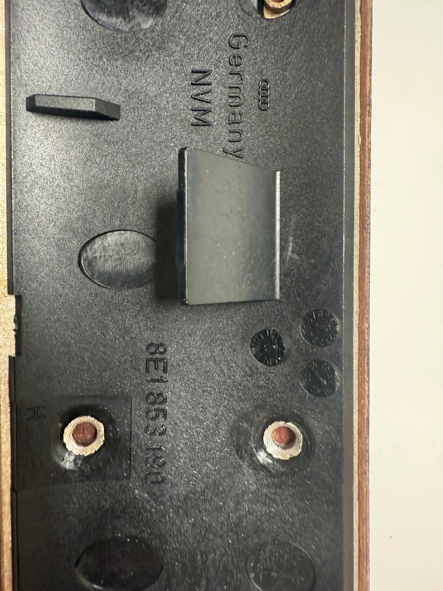 Audi A4 8E Zierleiste Blende Armaturenbrett Dekorleiten 8E1853190AA Wurzelmaser
