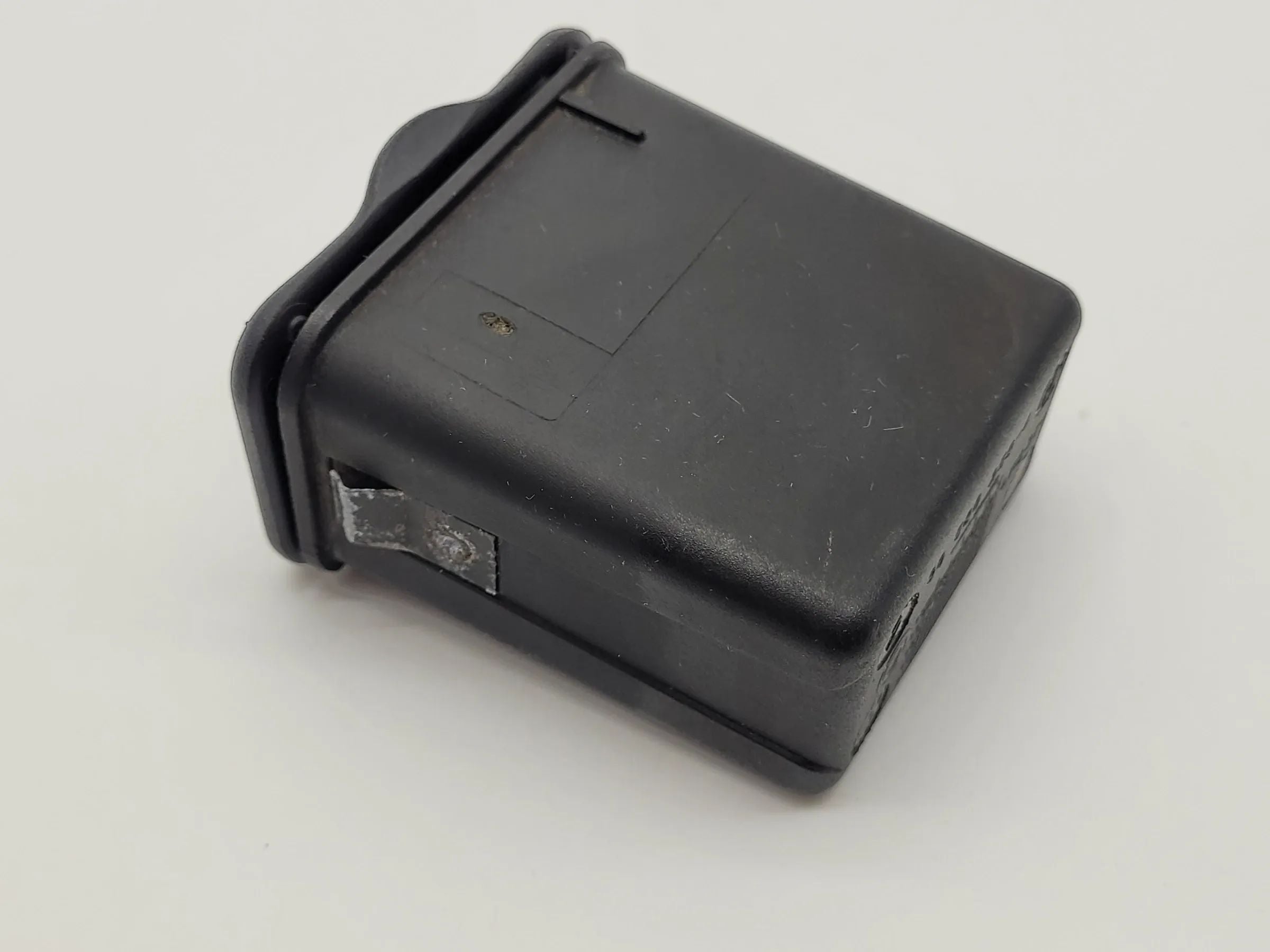 Original Opel Zafira A (T98) Aschenbecher 90580259-4