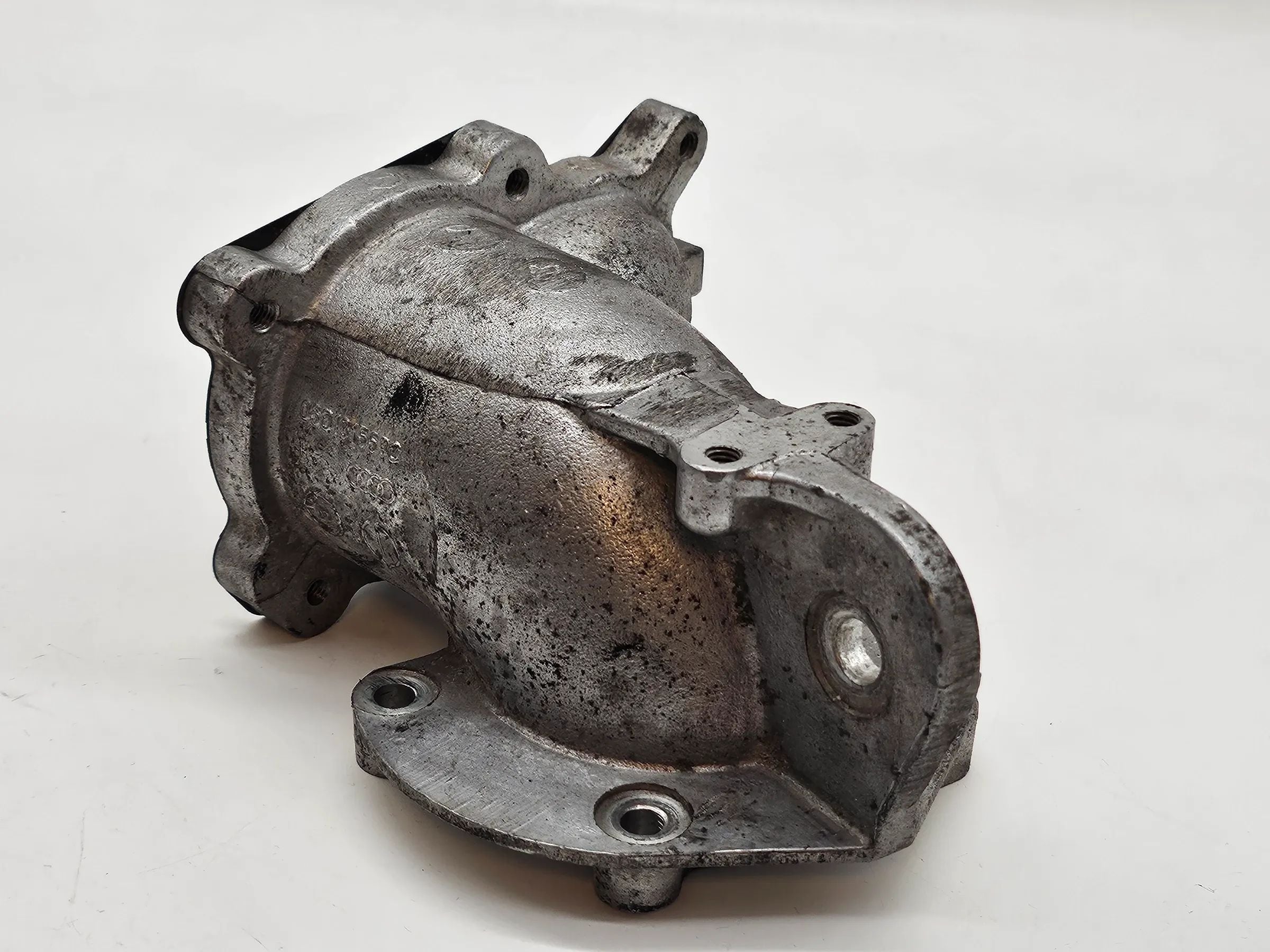 Audi A4 8E B6 2,0L FSI AWA Drosselklappenstutzen Bogen Ansaugbrücke 06D131569C