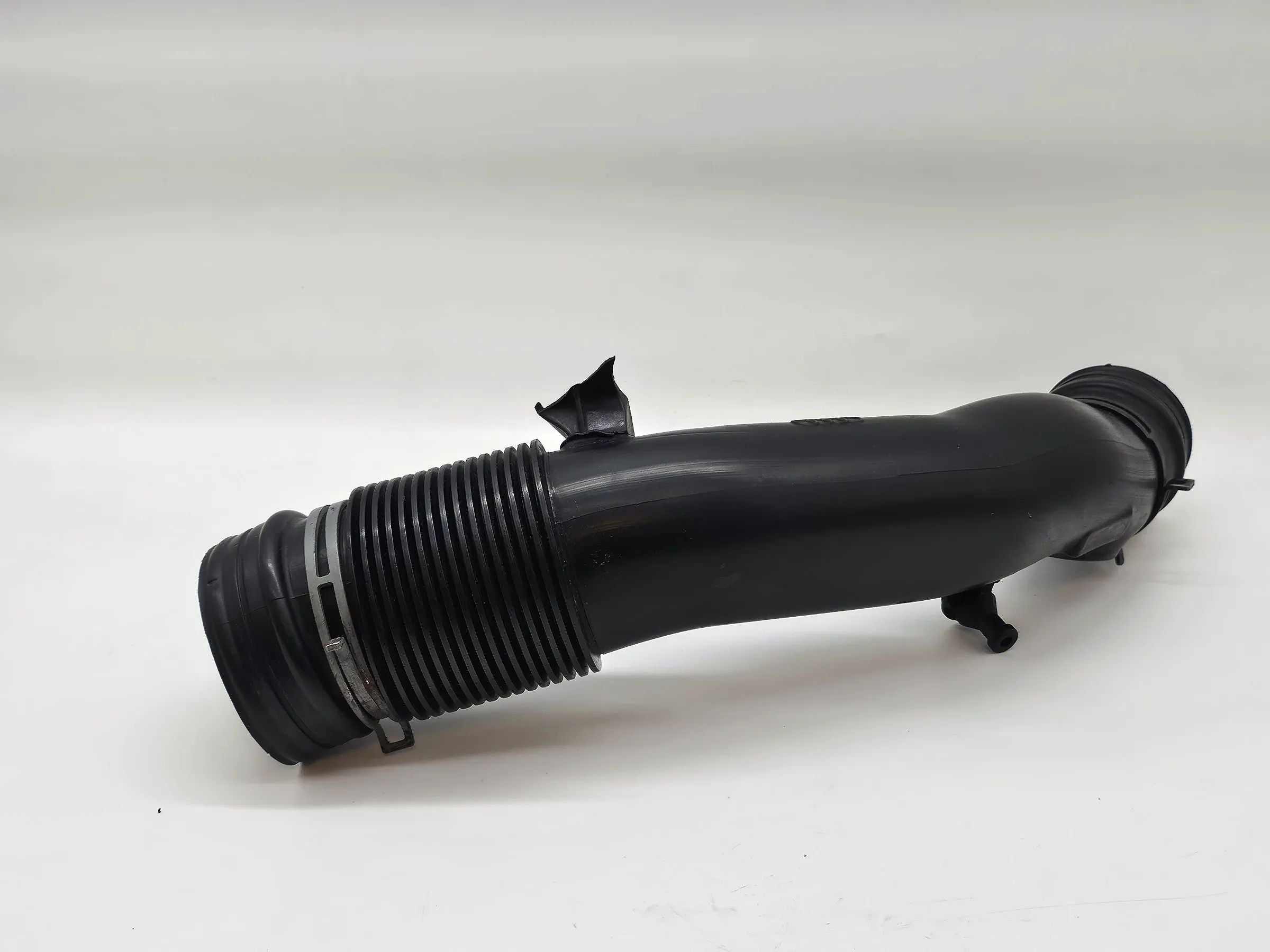 Original AUDI A4 B6 B7 8E 2.0 +FSI AWA ANSAUGSCHLAUCH 06D129534