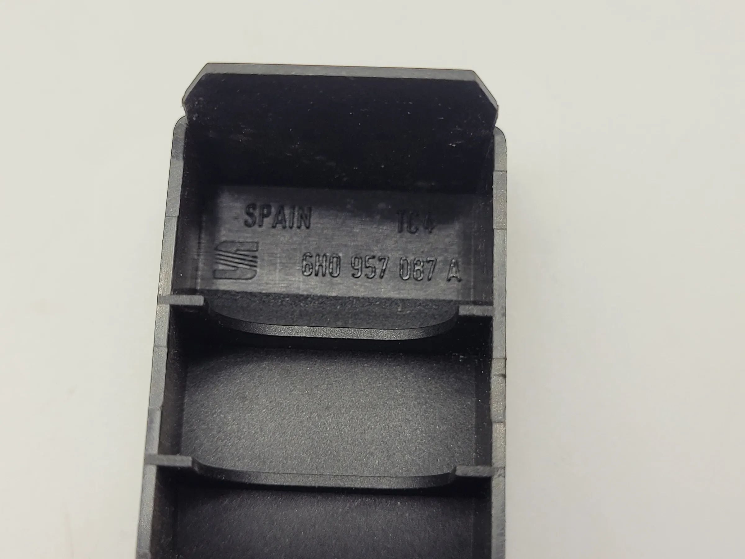 Blinddeckel Blindkappe Schalter 6H0957087A SEAT AROSA (6H) 1