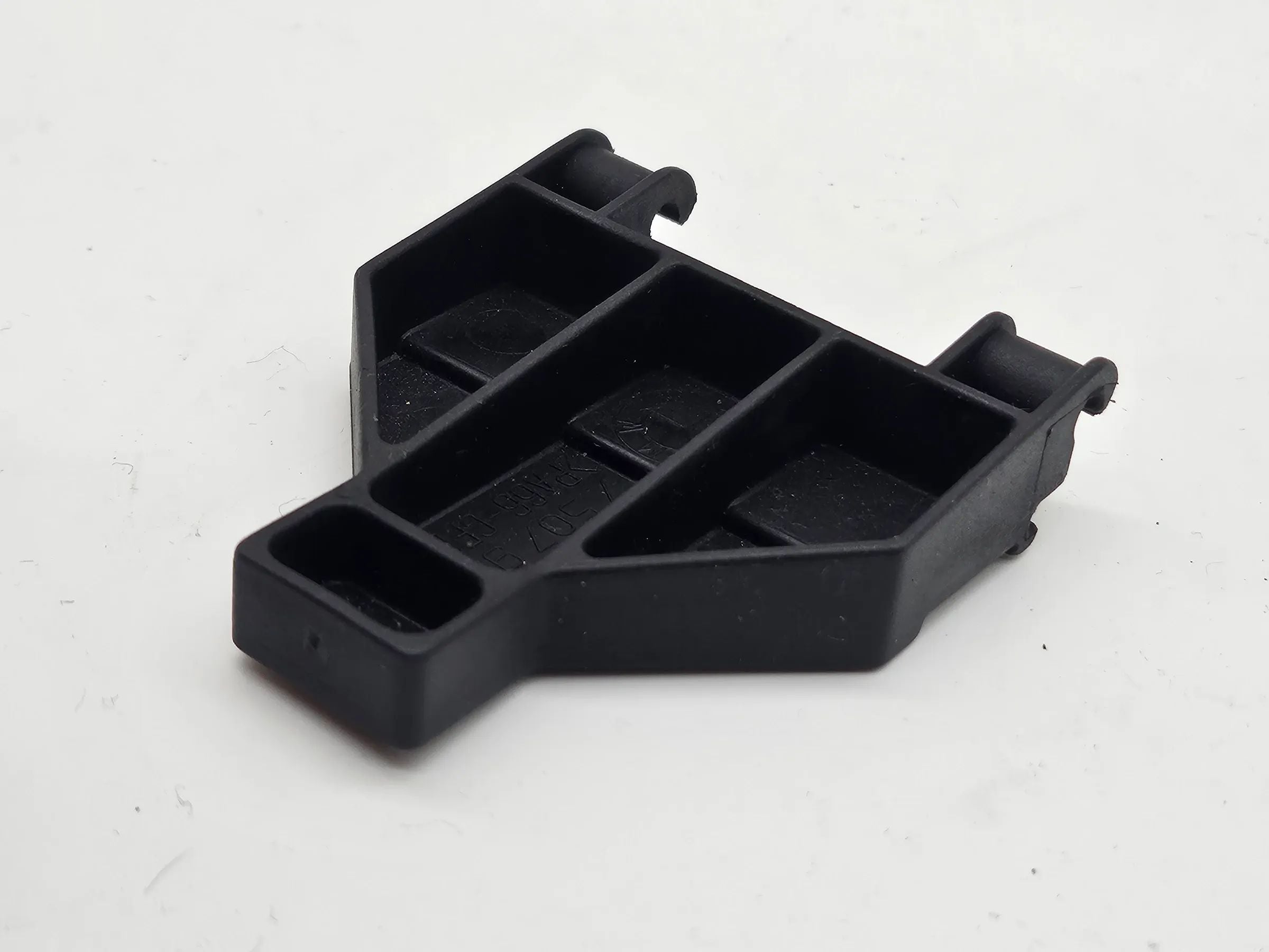 Original BMW 2er Coupé F87 Lüftergehäusehalterung 7507979 17117507979