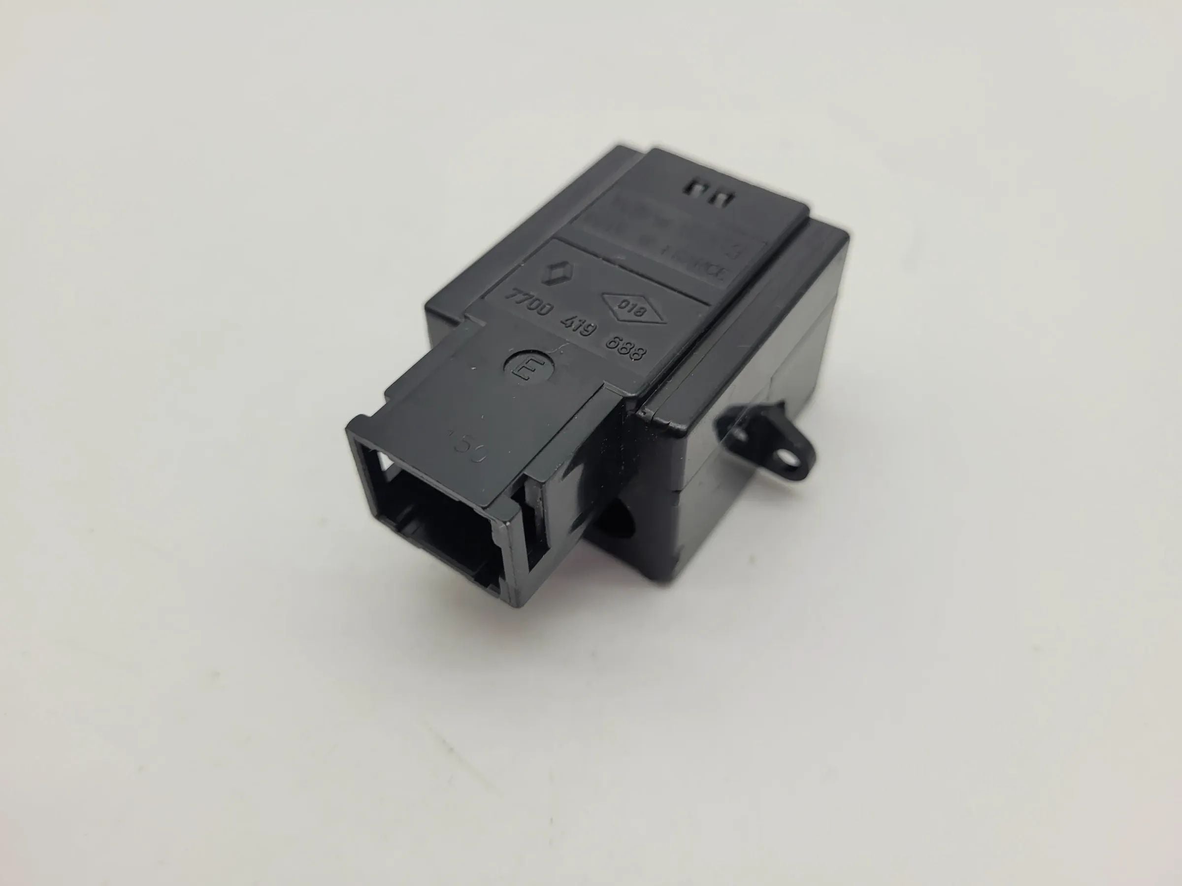 Original Renault Laguna I (556/B56) Schalter Knopf DIS / REP 7700419688